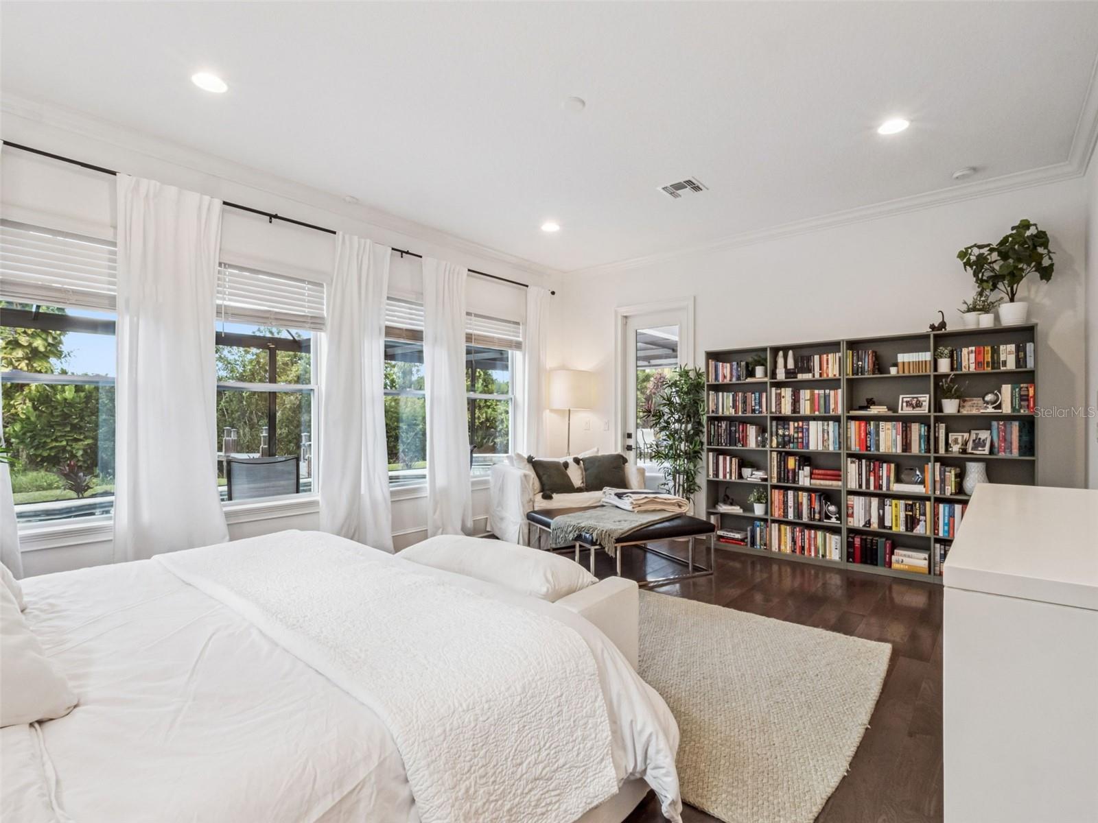 LATHAM PARK SOUTH - Residential