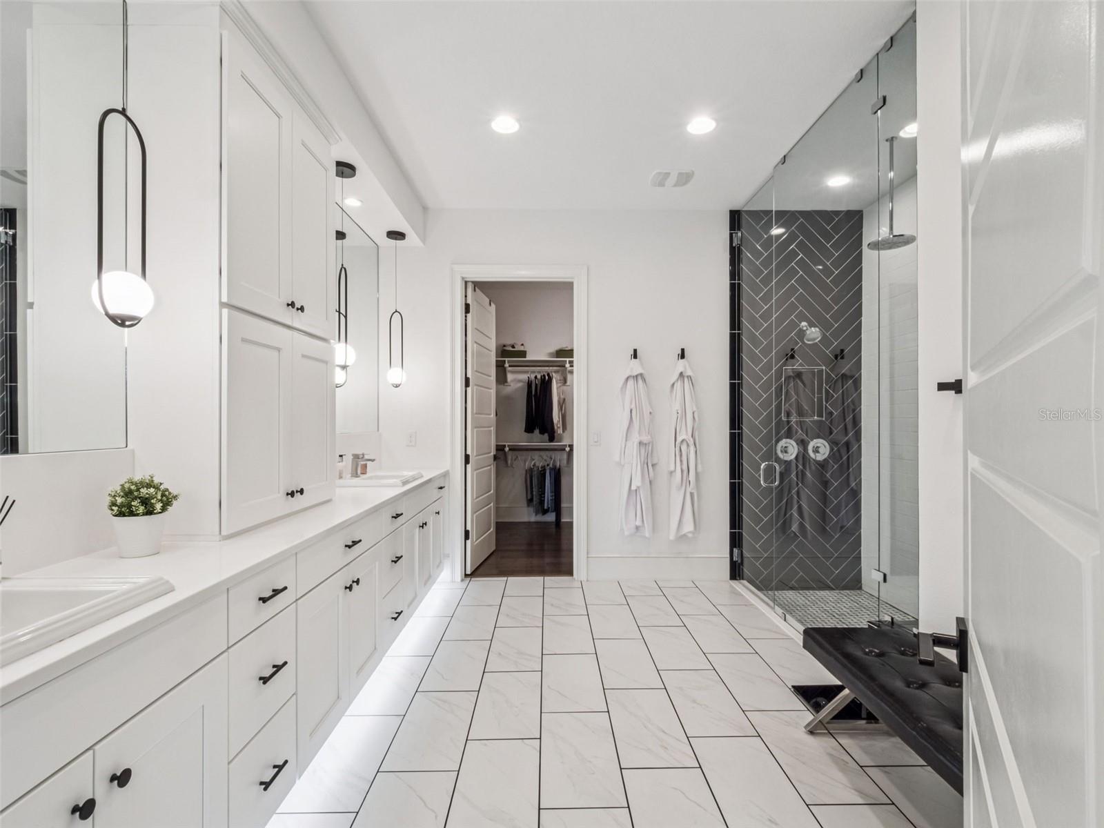 LATHAM PARK SOUTH - Residential