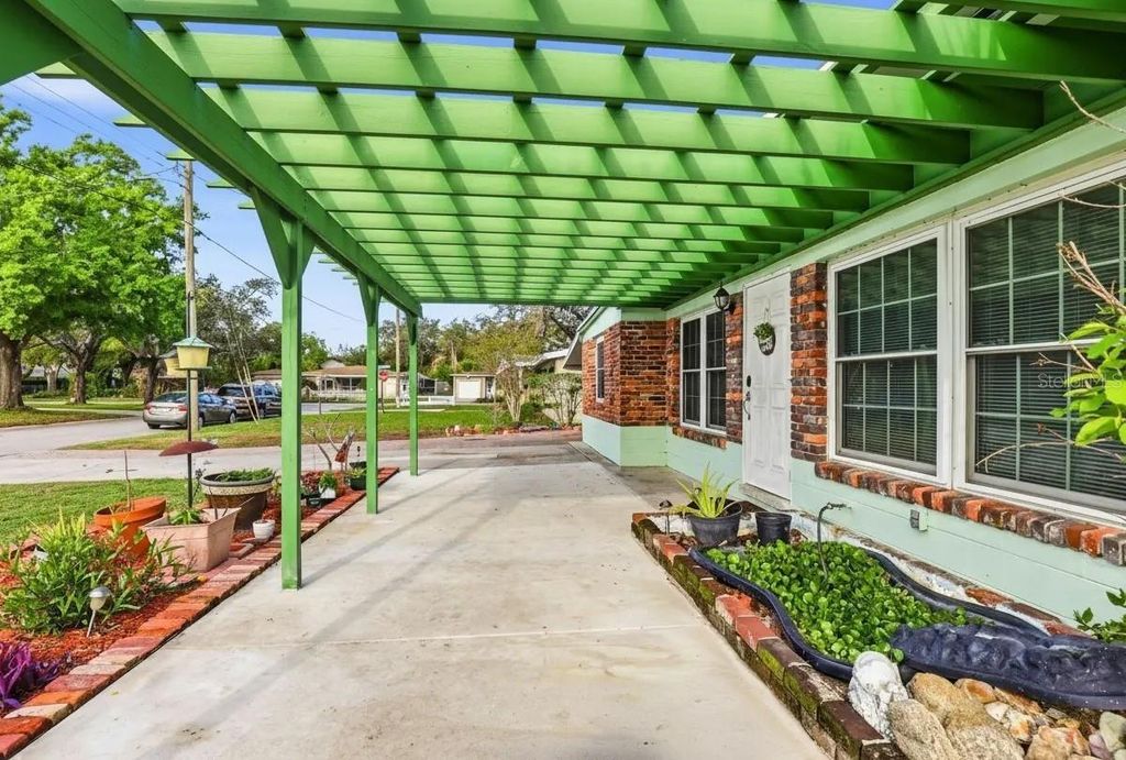 Photo of 713 W 116th Avenue, Tampa, FL 33612 (MLS # TB8483699)