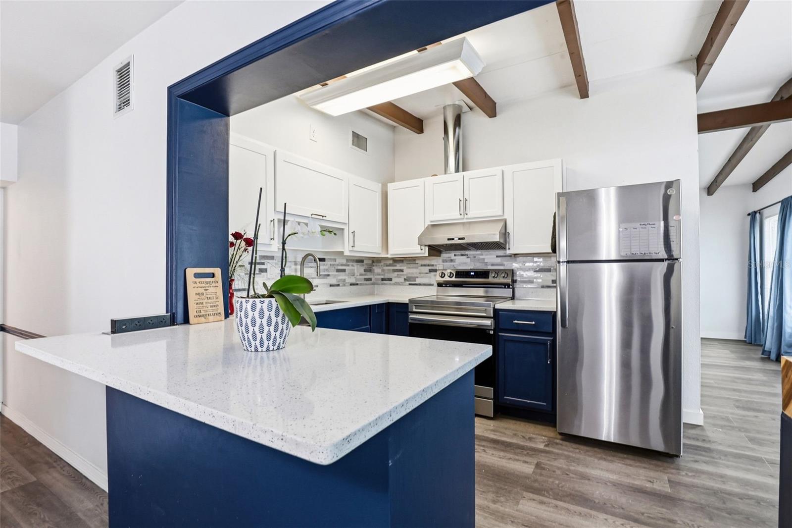 MICHAELSONS L J RE-SUBDIVISIO - Residential