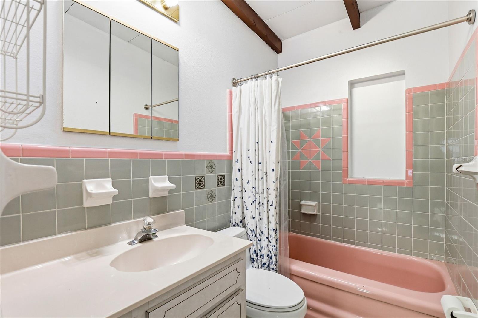 MICHAELSONS L J RE-SUBDIVISIO - Residential