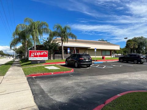 841 RIDGEWOOD AVENUE DAYTONA BEACH FL 32117