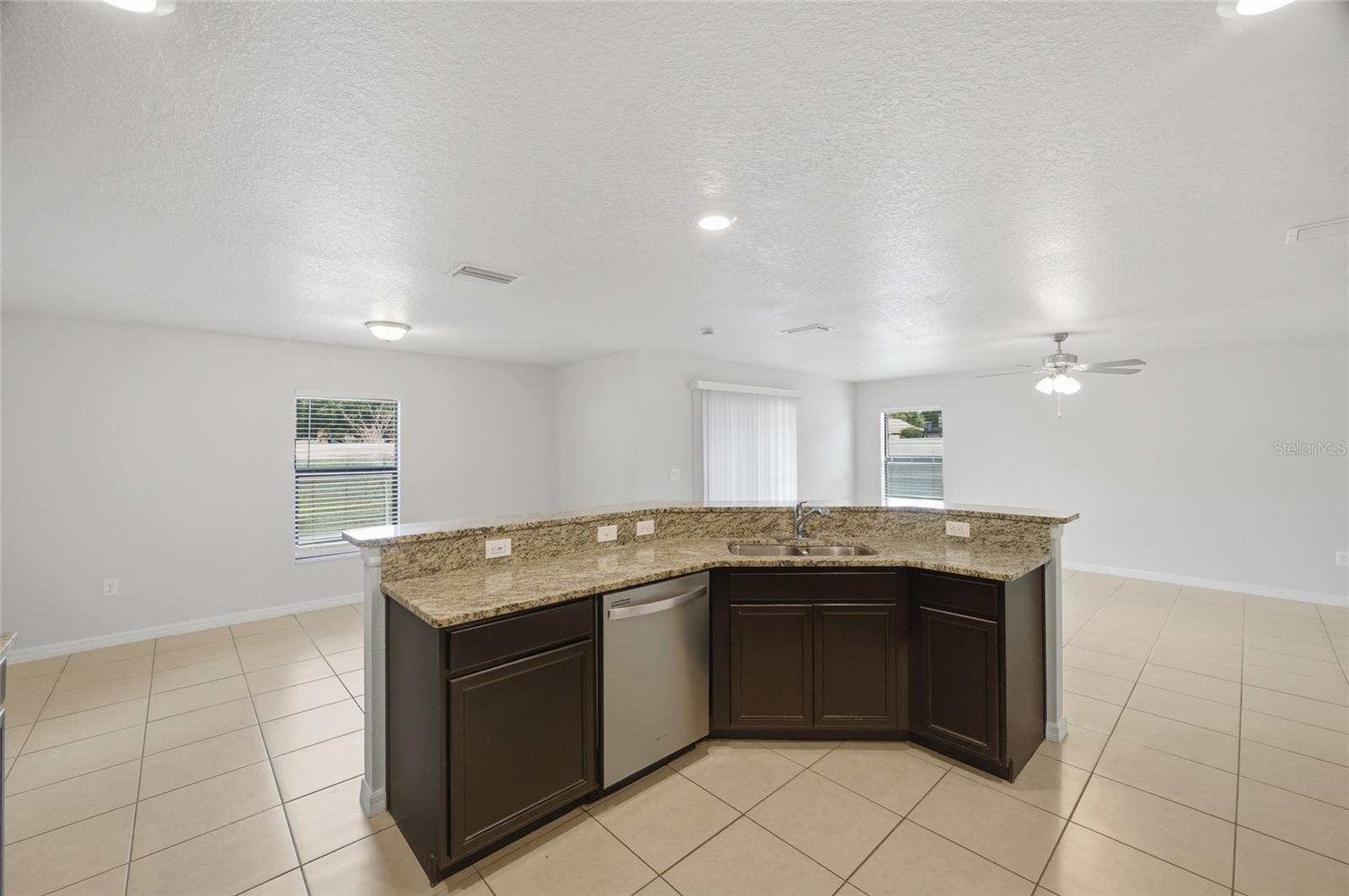 SPRING RIDGE - Residential
