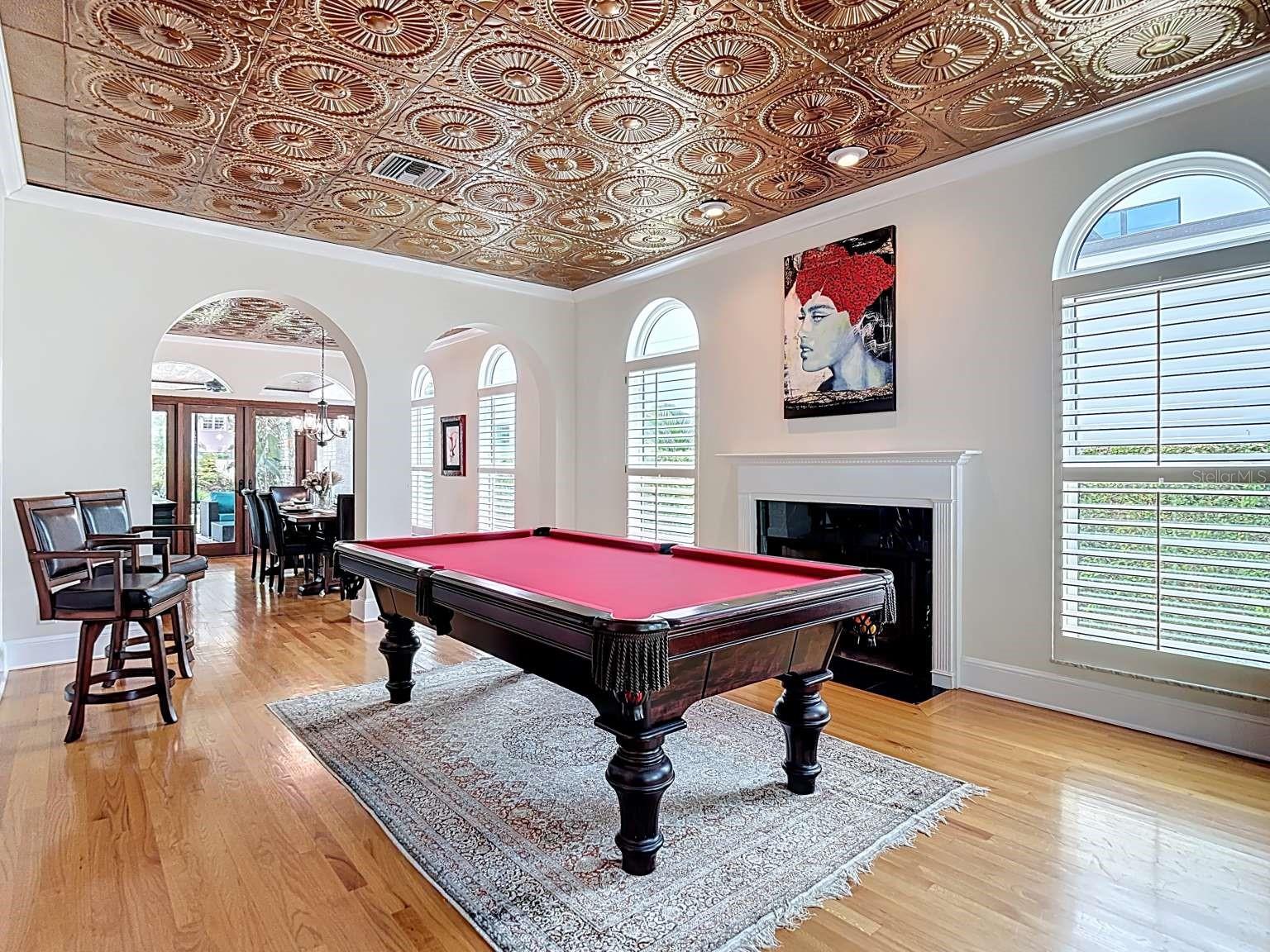 4215 W CULBREATH AVENUE