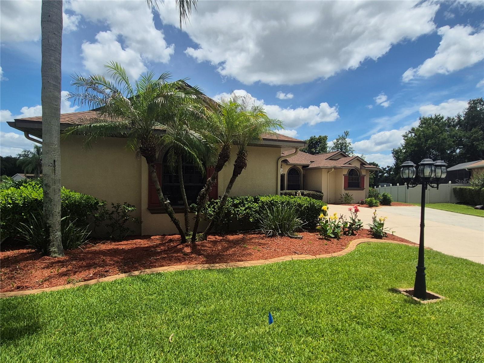 1224 CARRIAGE PARK DRIVE