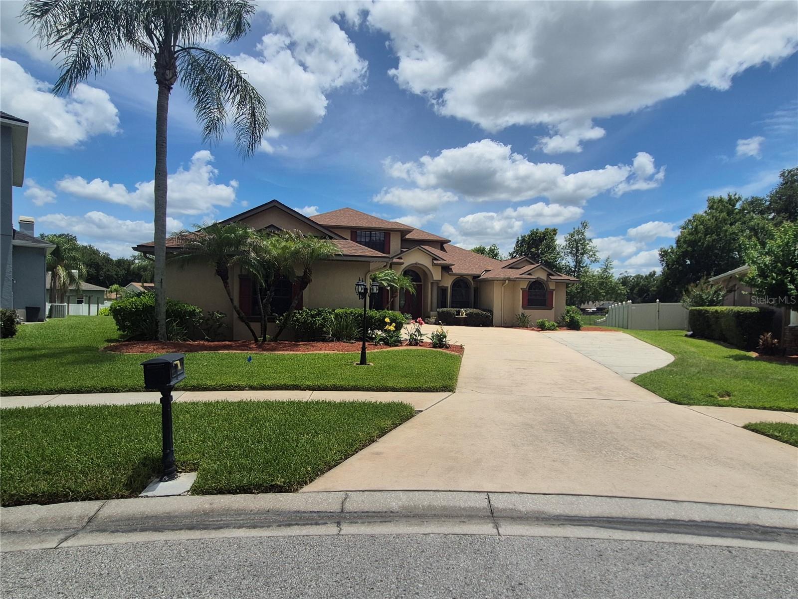 1224 CARRIAGE PARK DRIVE