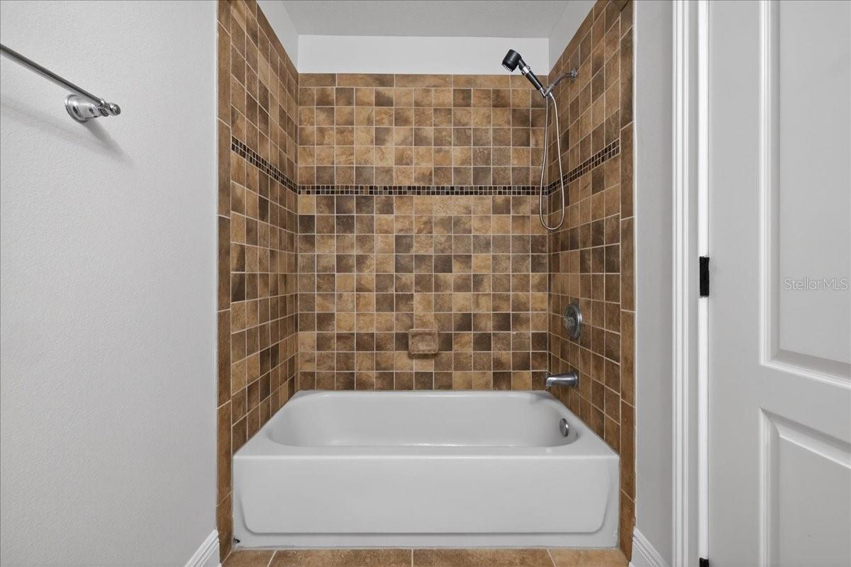 PALM COAST RESIDENCE PH 1 BLDG E - Residential Lease