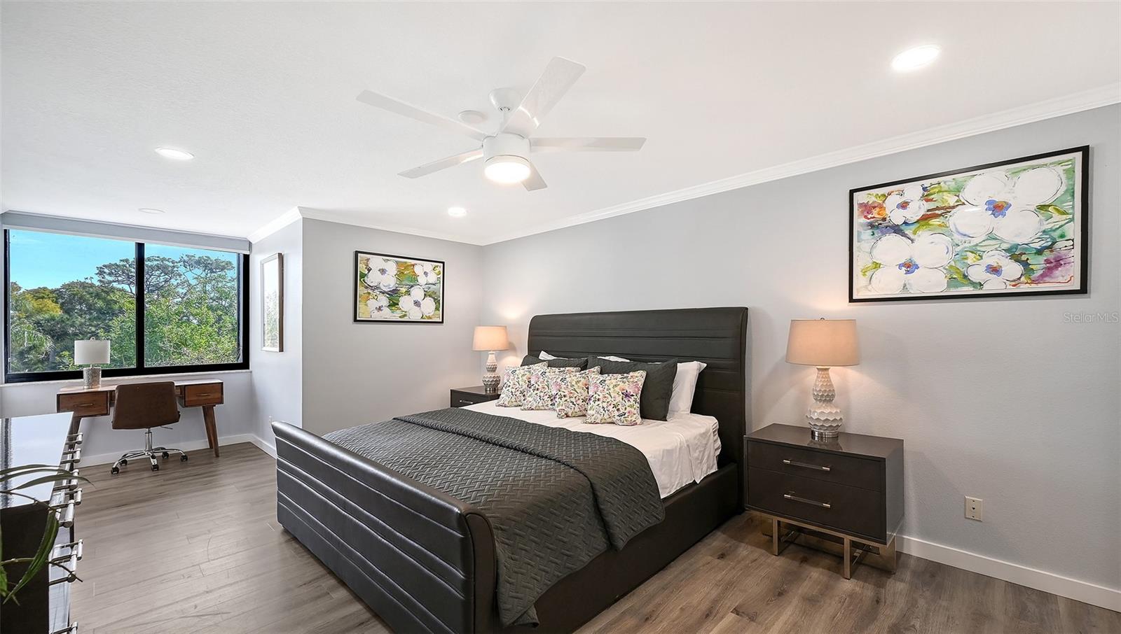 BAYPORT BCH & TEN PH C - Residential