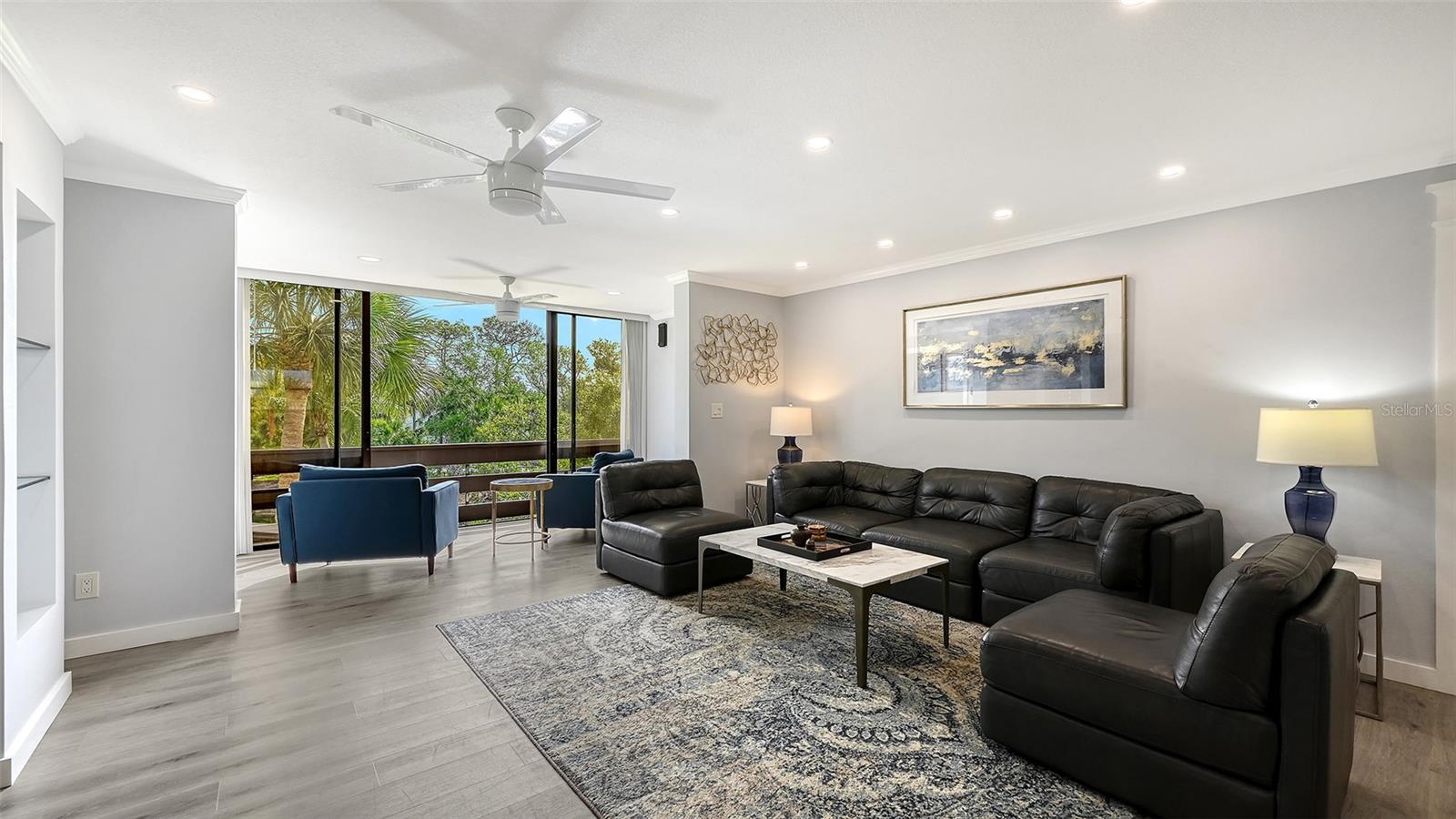 BAYPORT BCH & TEN PH C - Residential