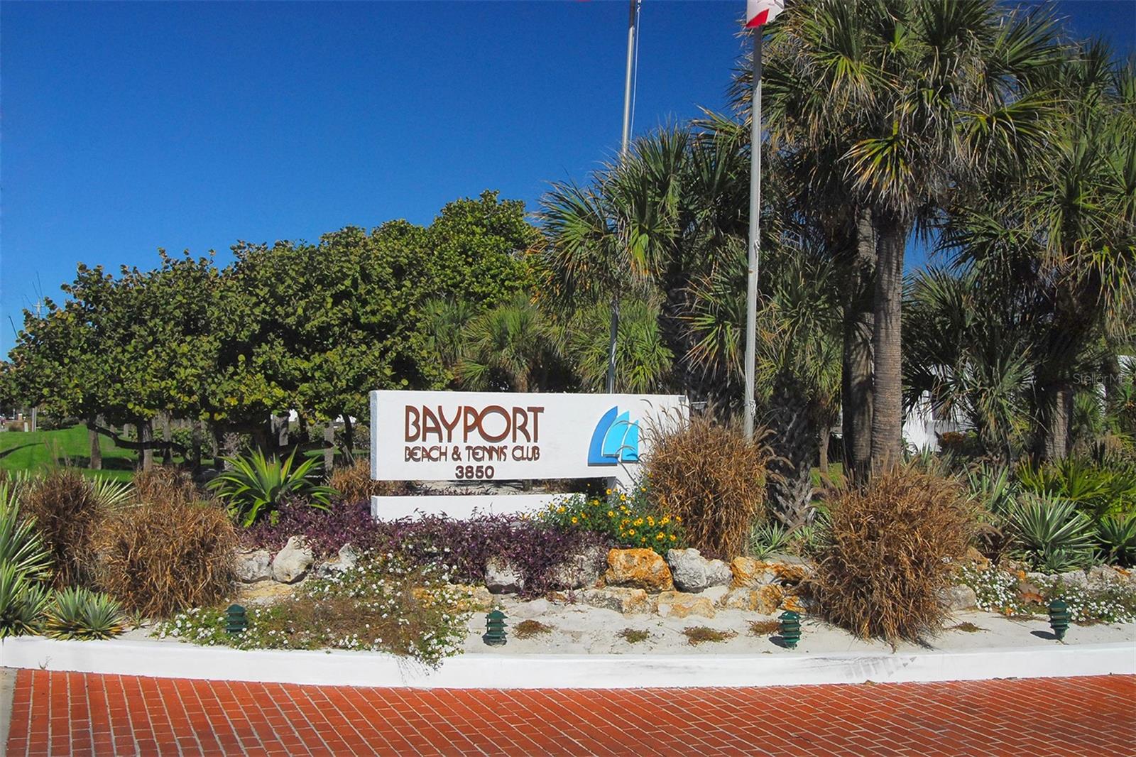BAYPORT BCH & TEN PH C - Residential