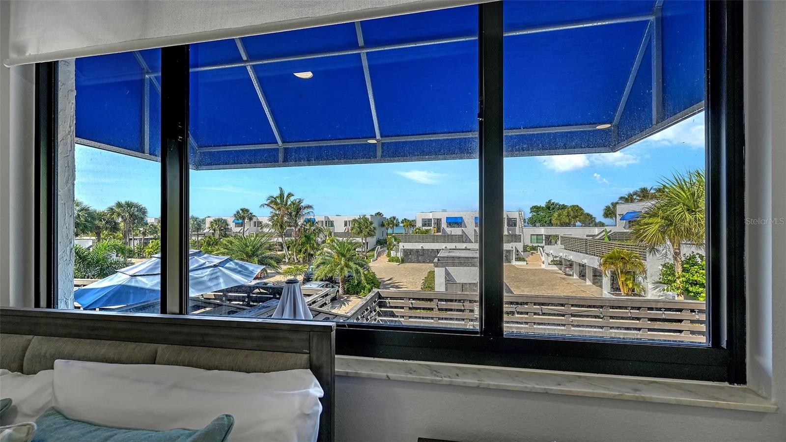 BAYPORT BCH & TEN PH C - Residential