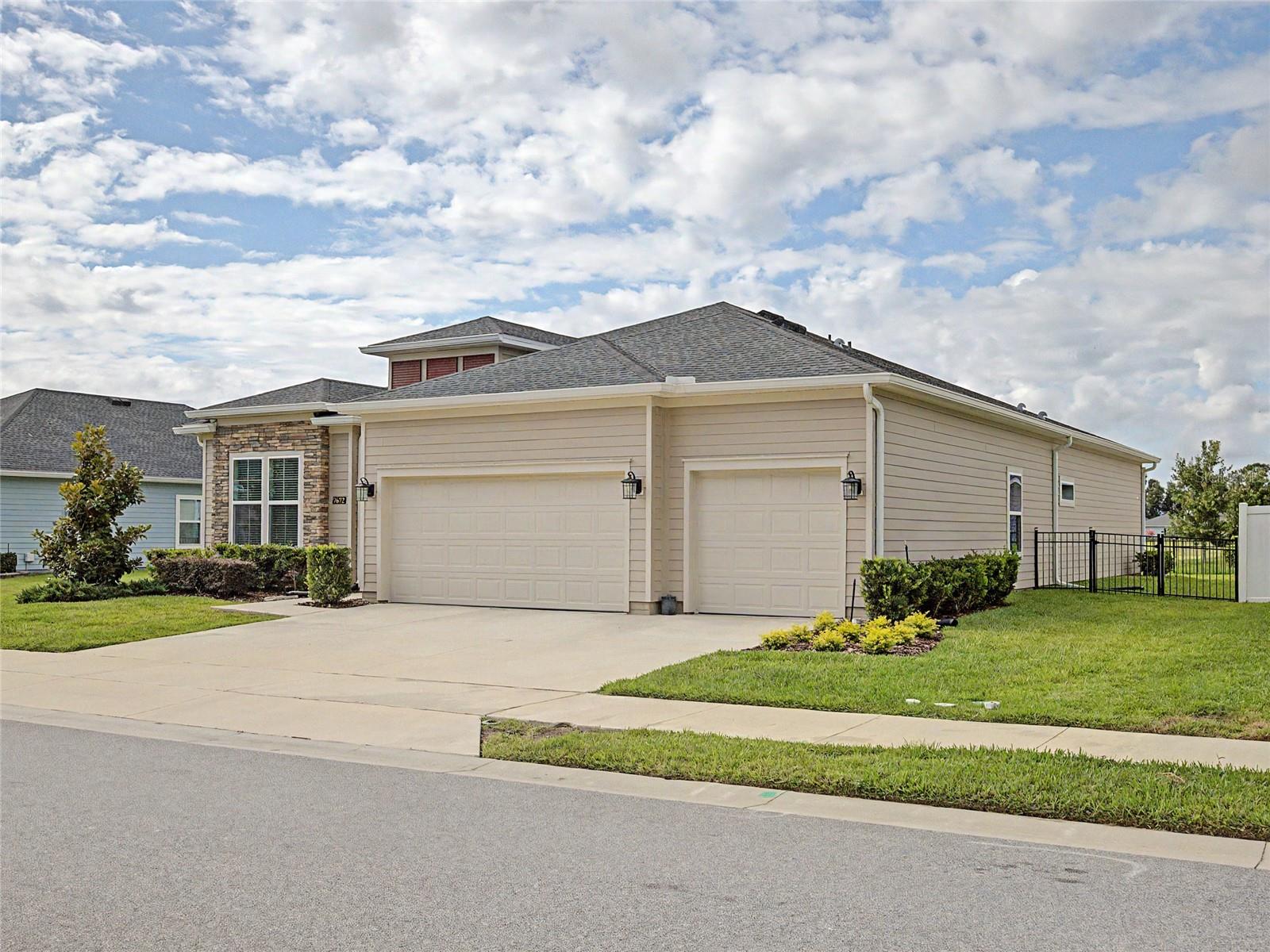 7672 SW 74TH LOOP