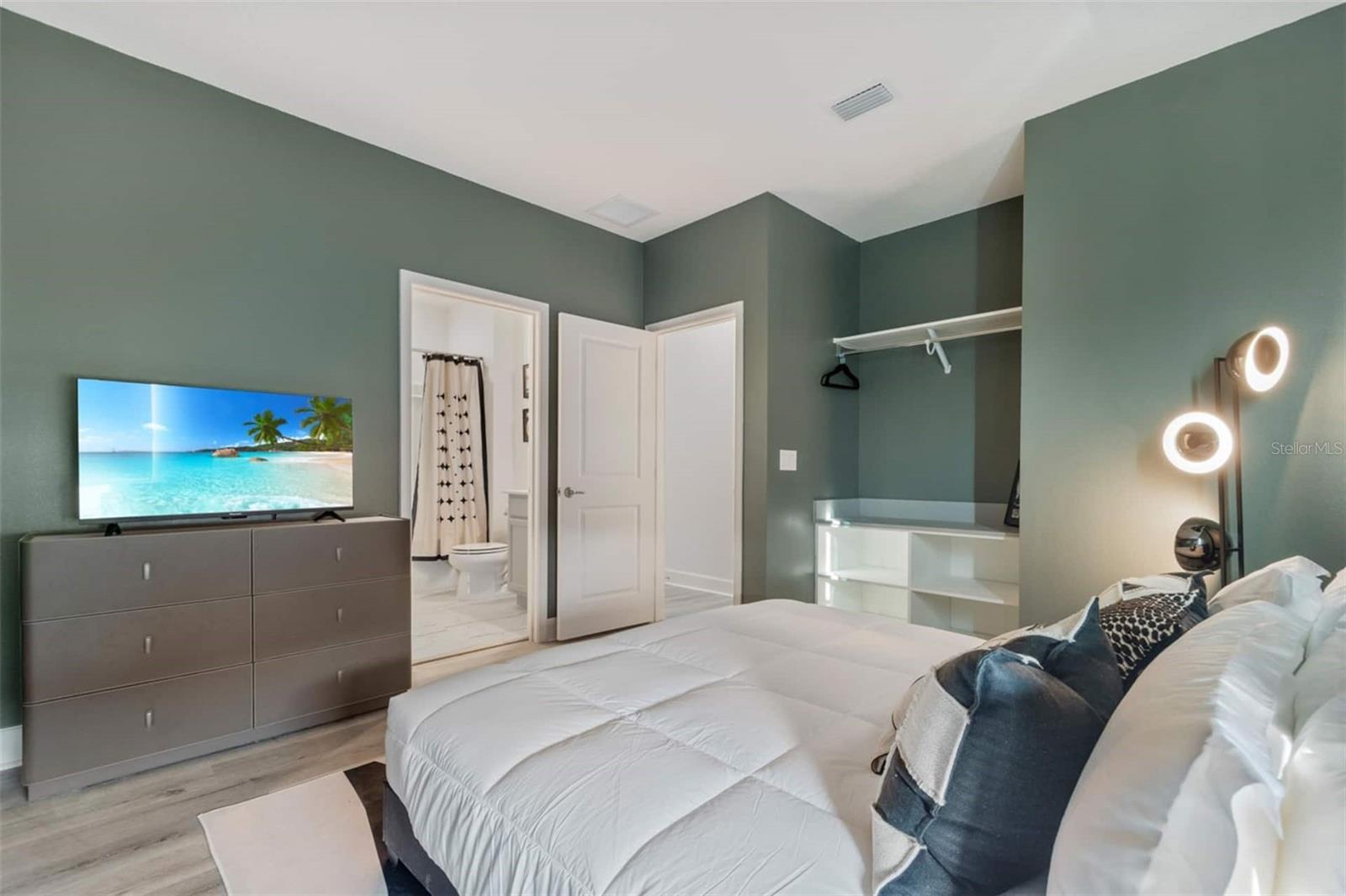 SONOMA RESORT AT TAPESTRY - Residential