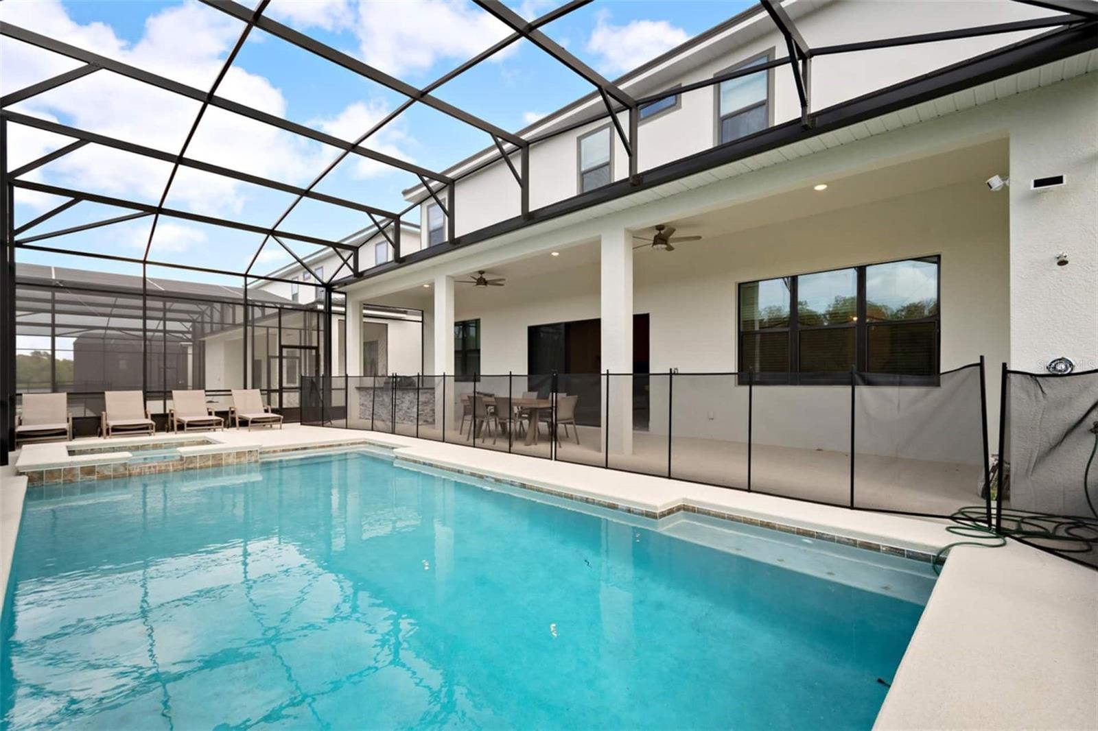 SONOMA RESORT AT TAPESTRY - Residential