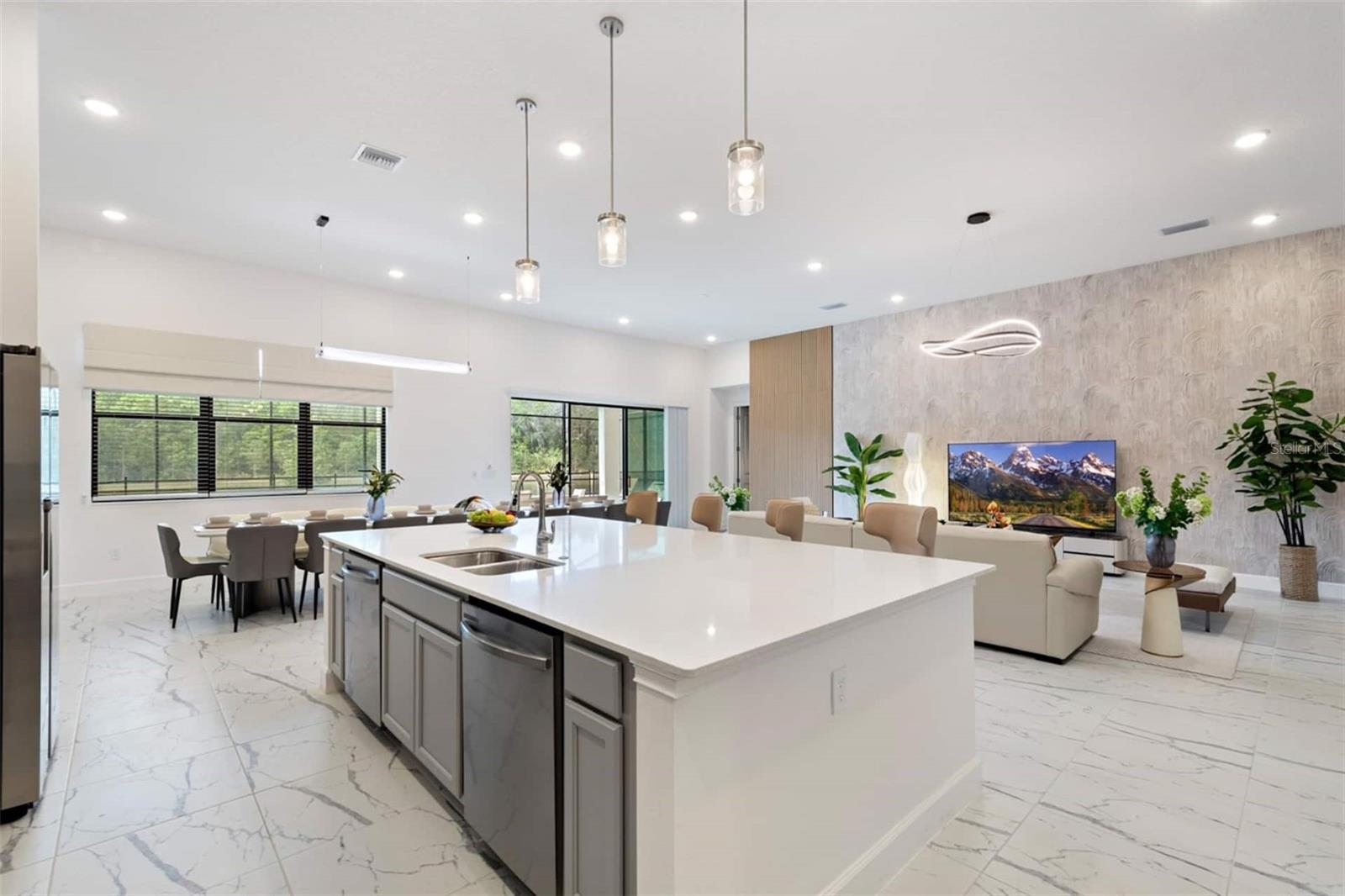 SONOMA RESORT AT TAPESTRY - Residential