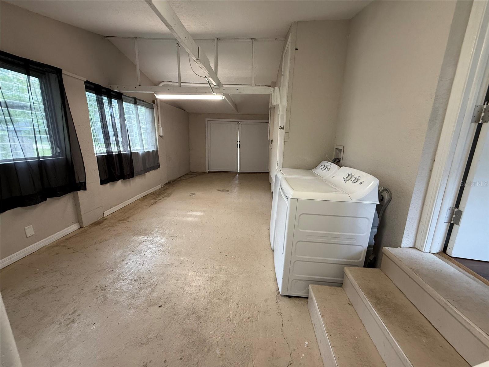 PLYMOUTH HEIGHTS DELAND - Residential Lease