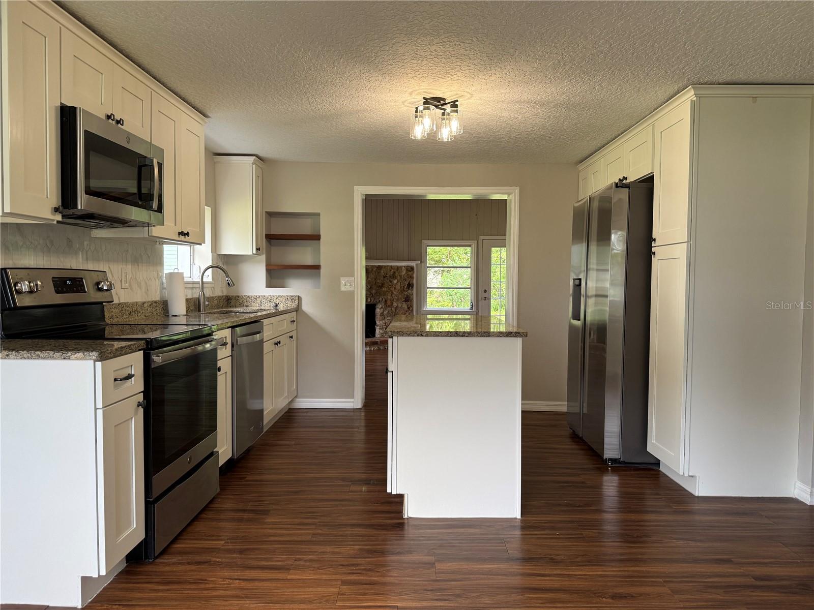 PLYMOUTH HEIGHTS DELAND - Residential Lease