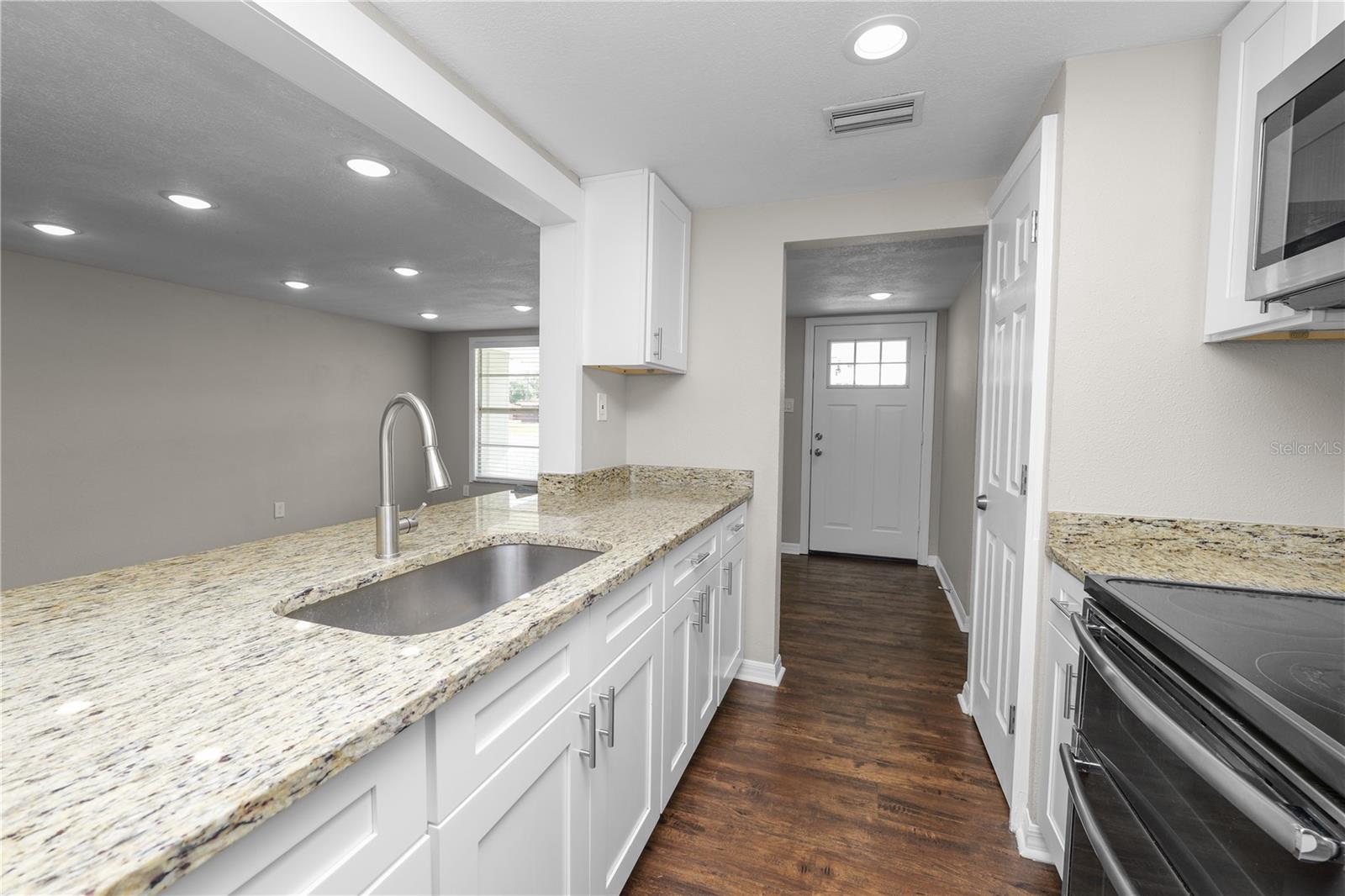 MADISON TERRACE - Residential Lease