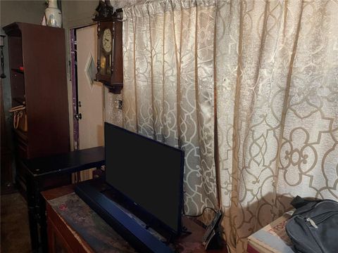 Tiny photo for 18569 SE 22nd Lane, Silver Springs, FL 34488 (MLS # OM720011)