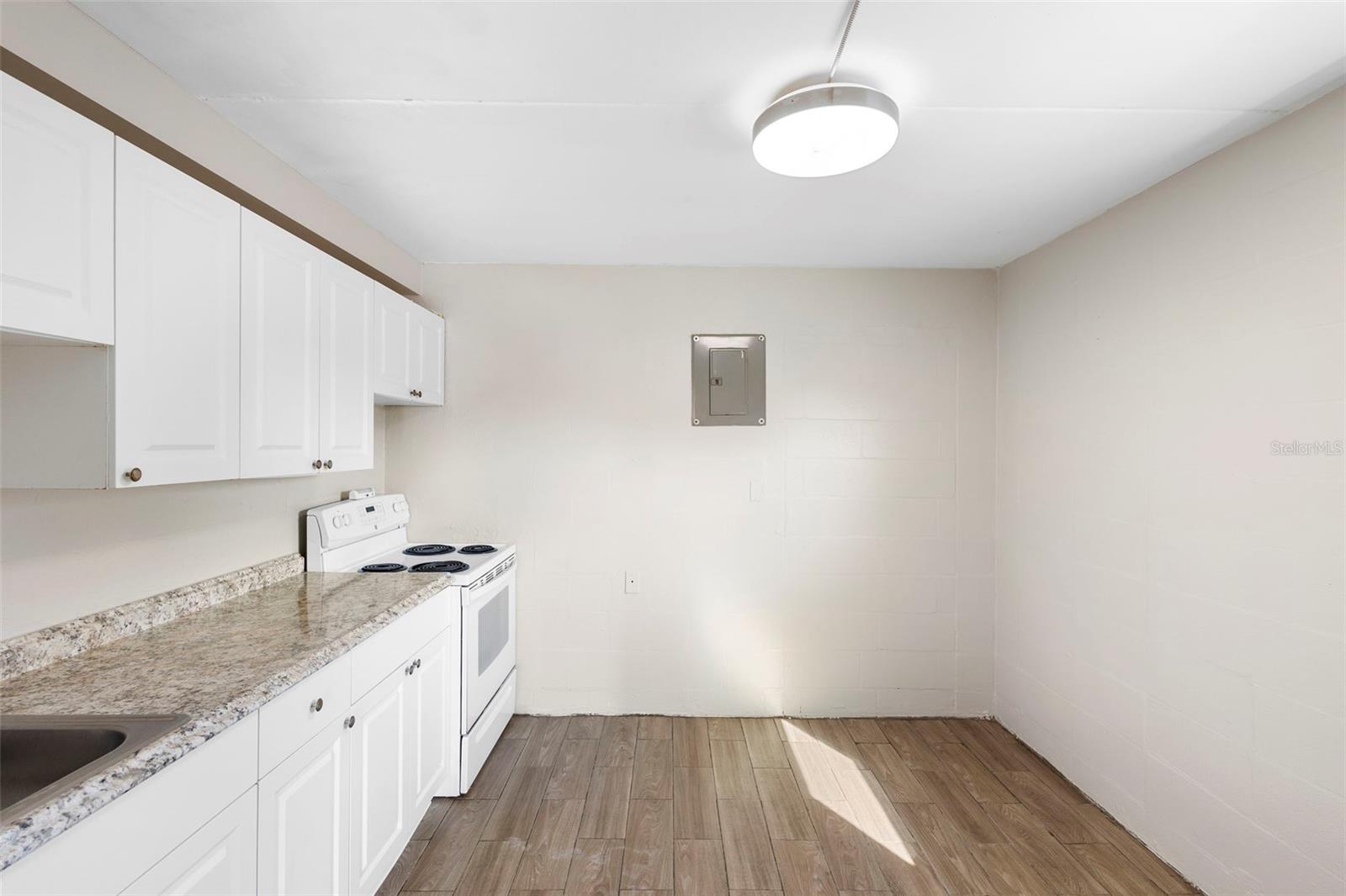 W E GORES ADD - Residential Income