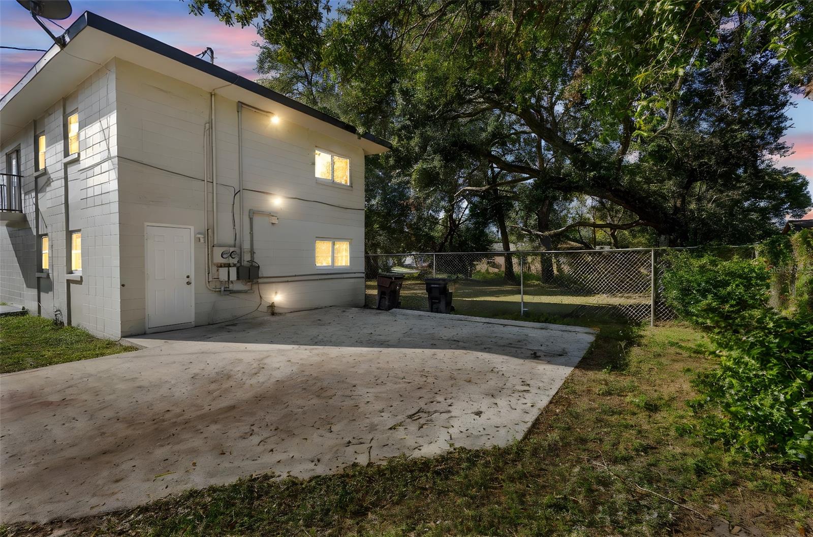 W E GORES ADD - Residential Income