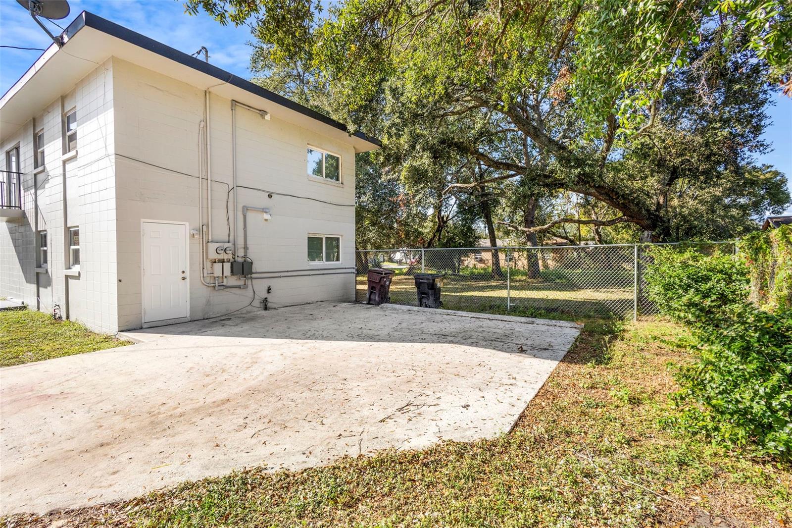 W E GORES ADD - Residential Income