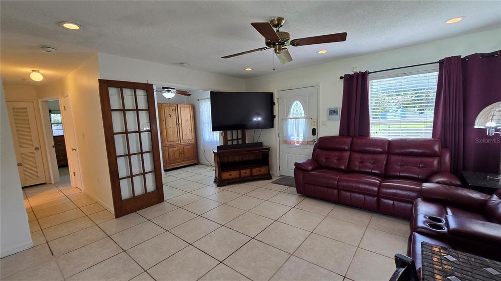 Photo of 3952 Berkshire Drive, Sarasota, FL 34241 (MLS # A4660481)