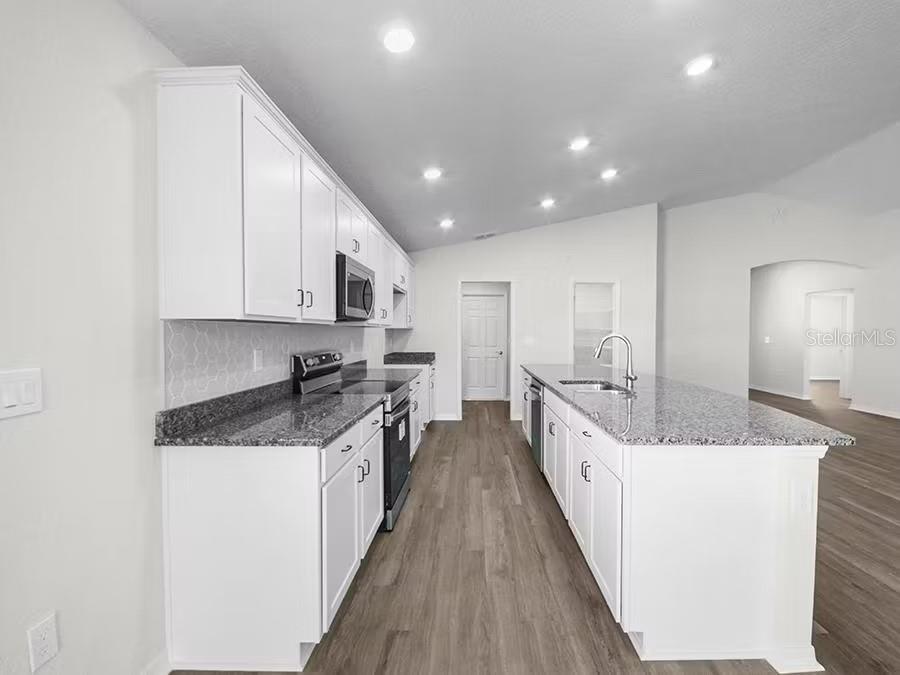 35452 DARLINGTON GROVE DRIVE