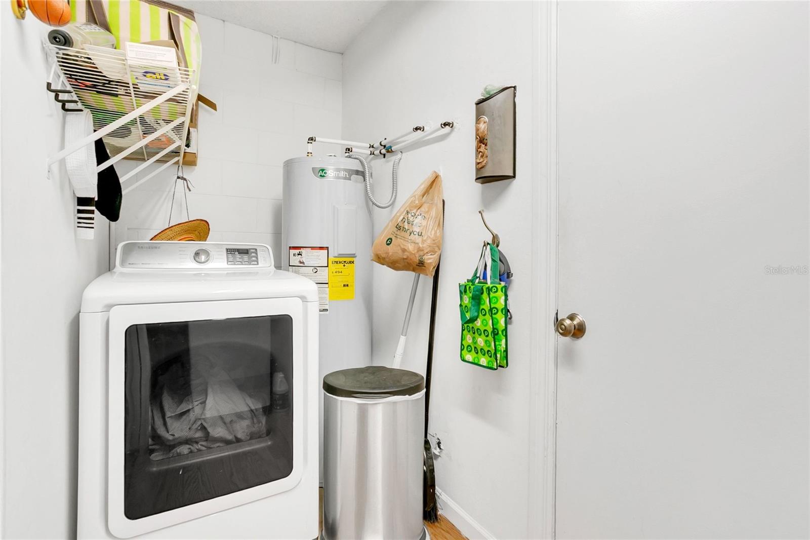 LAKE TENNESSEE VILLAGE REP - Residential