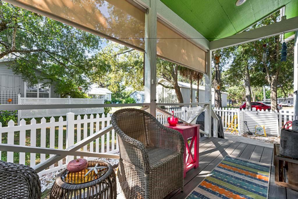 BRADENCOTTAGES - Residential