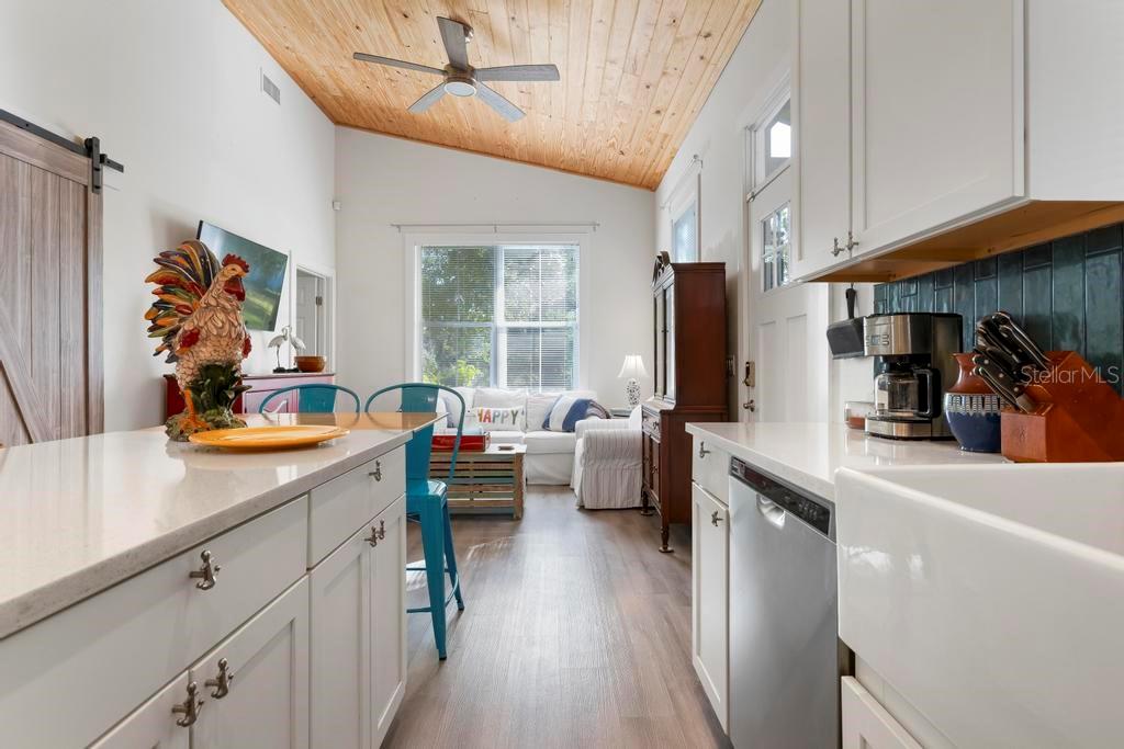 BRADENCOTTAGES - Residential