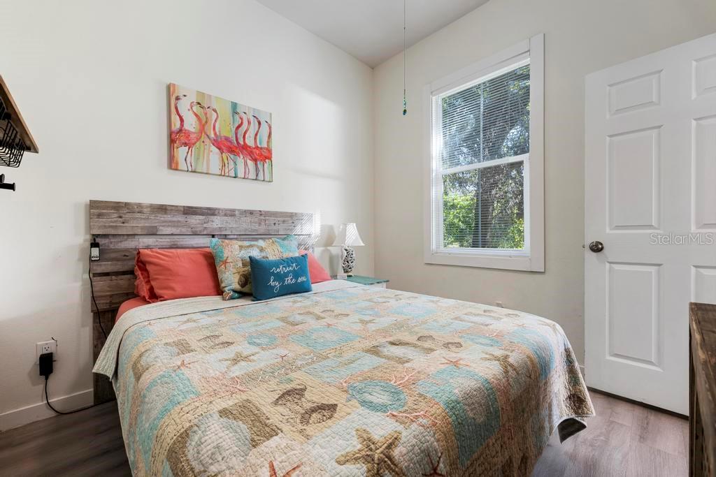 BRADENCOTTAGES - Residential