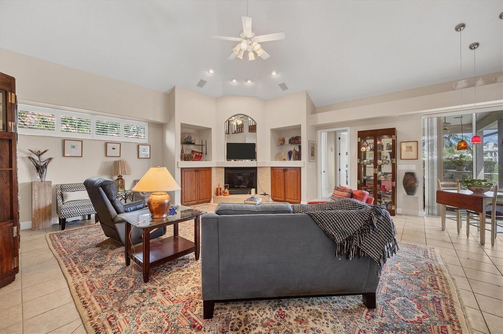 PALACIO - Residential