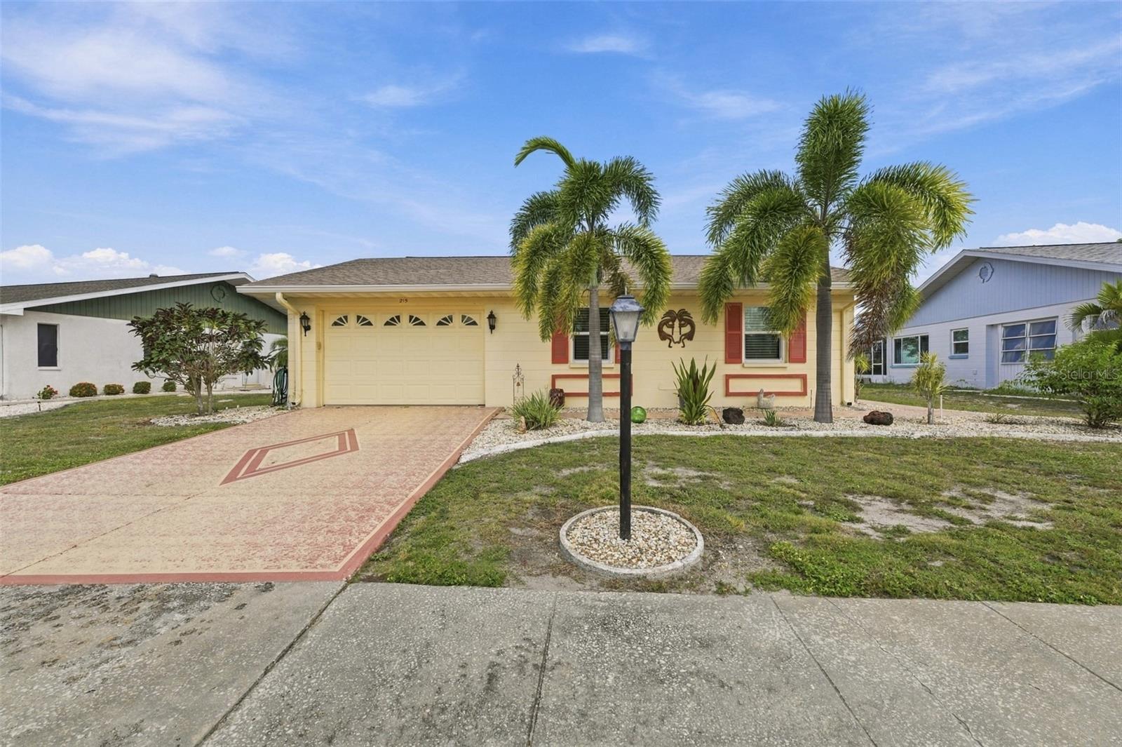 215 GENET COURT, SUN CITY CENTER, FL, 33573 4 215 GENET COURT