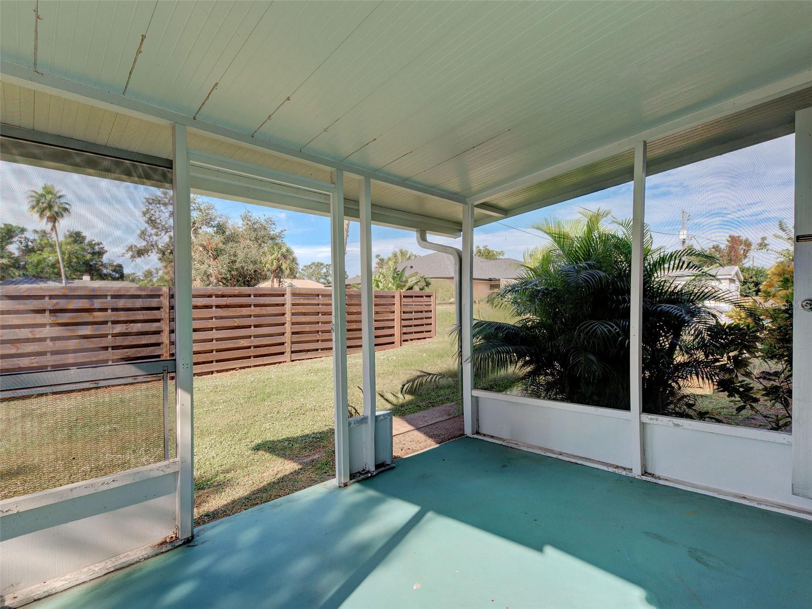 SOUTH VENICE - Residential