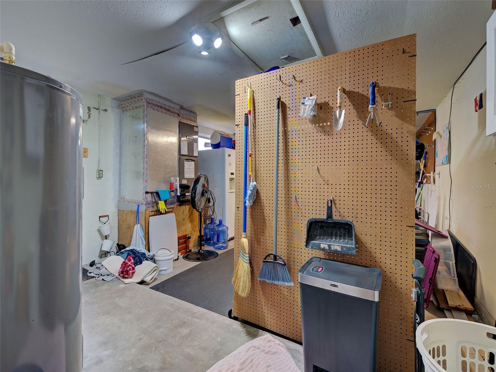 SOUTH VENICE - Residential