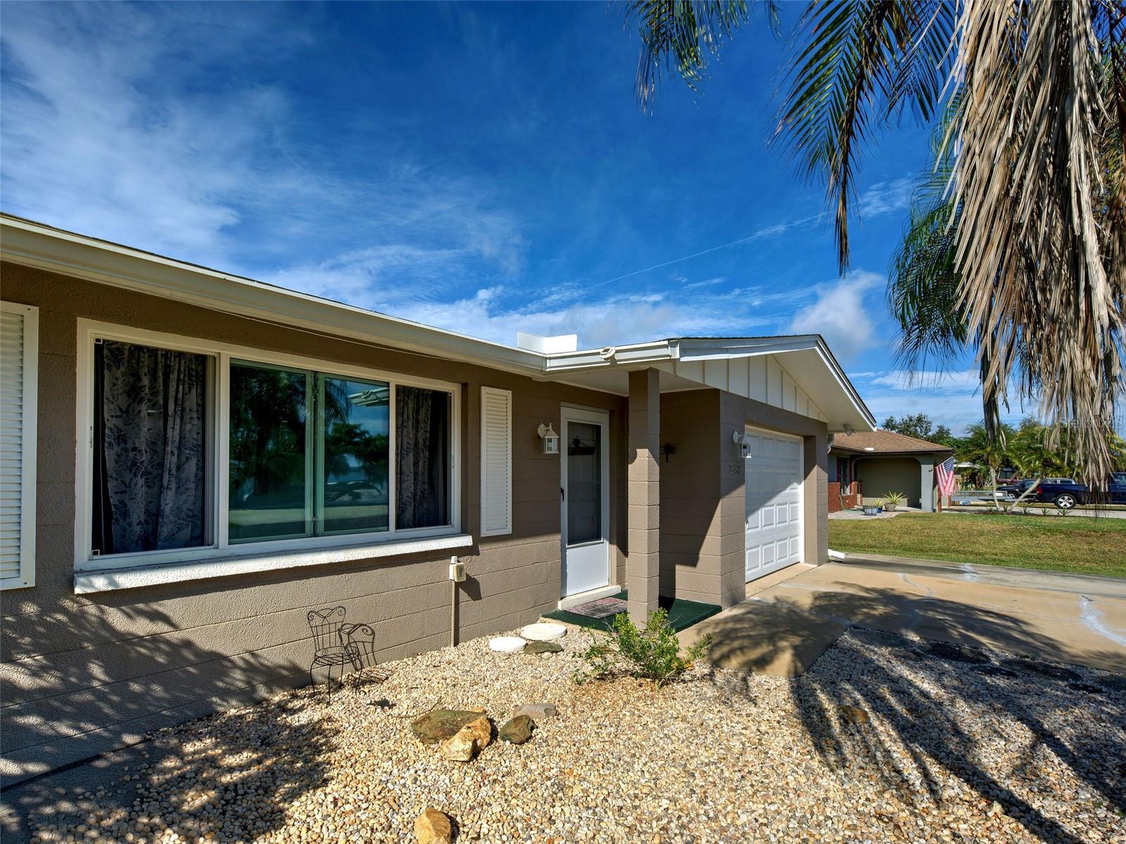 SOUTH VENICE - Residential