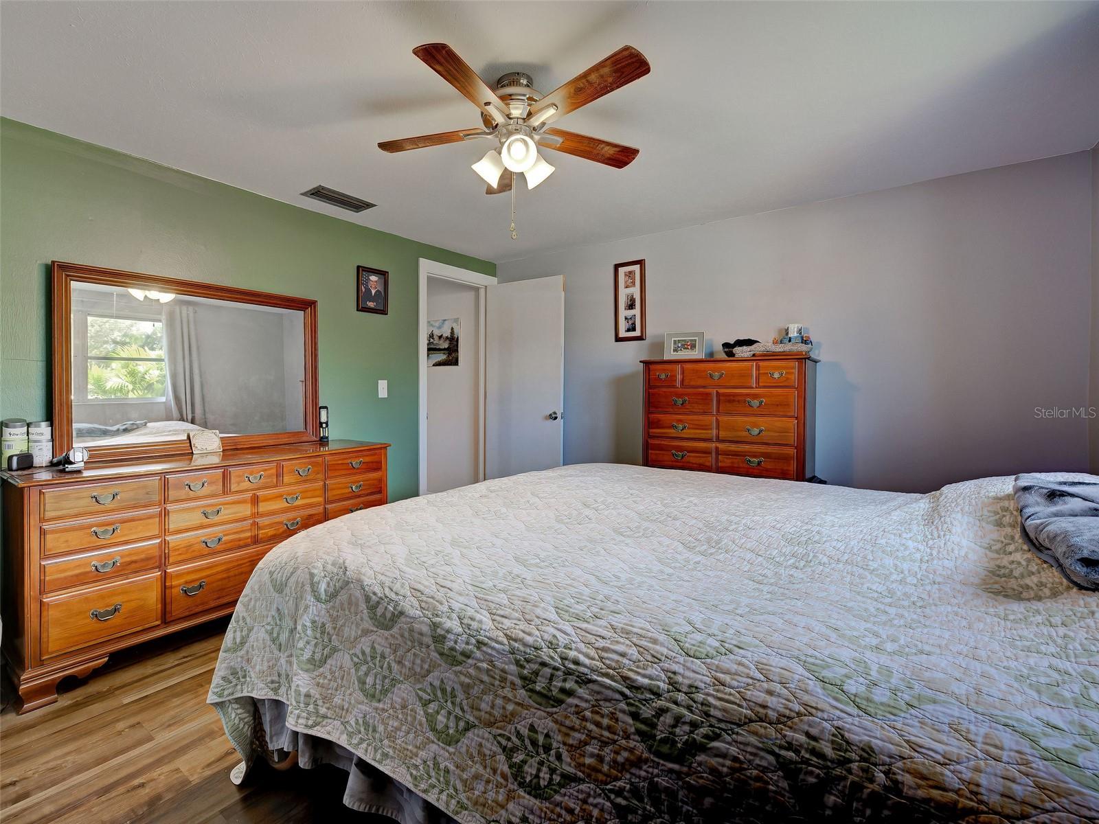 SOUTH VENICE - Residential