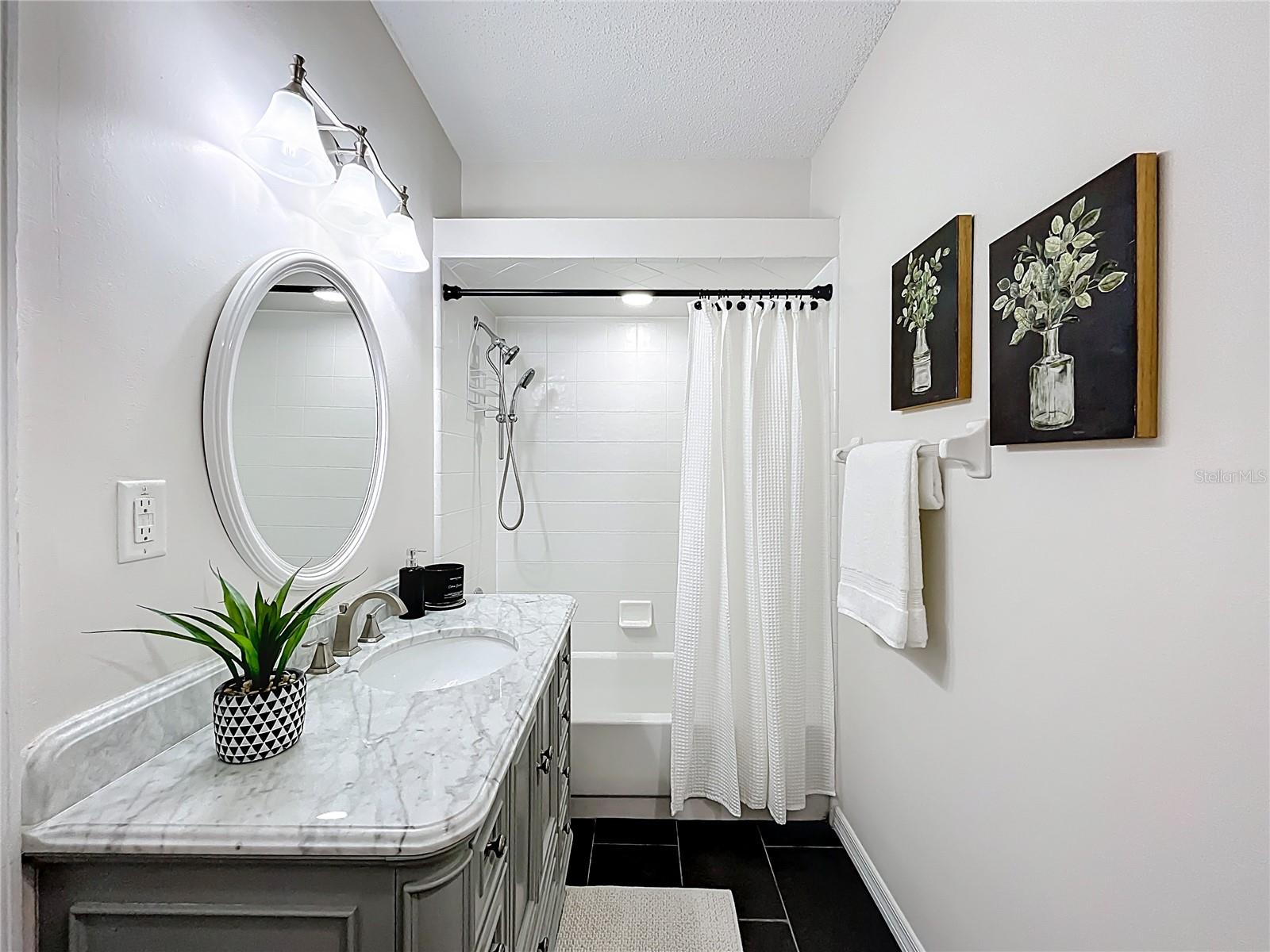 EUSTIS 44 GABLES - Residential