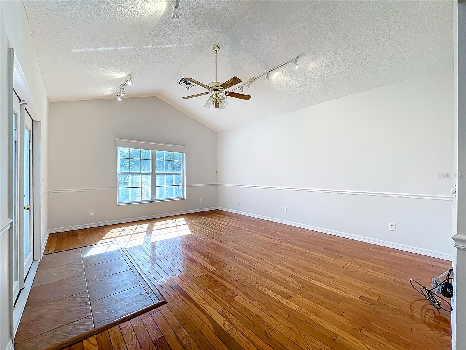 EUSTIS 44 GABLES - Residential