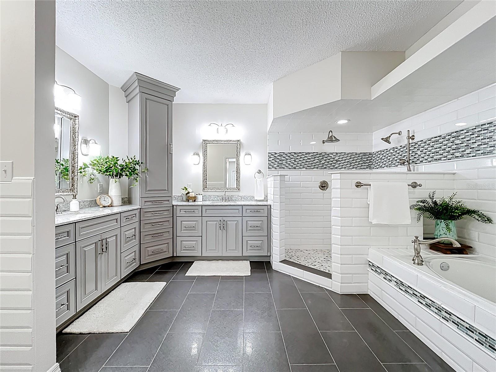 EUSTIS 44 GABLES - Residential