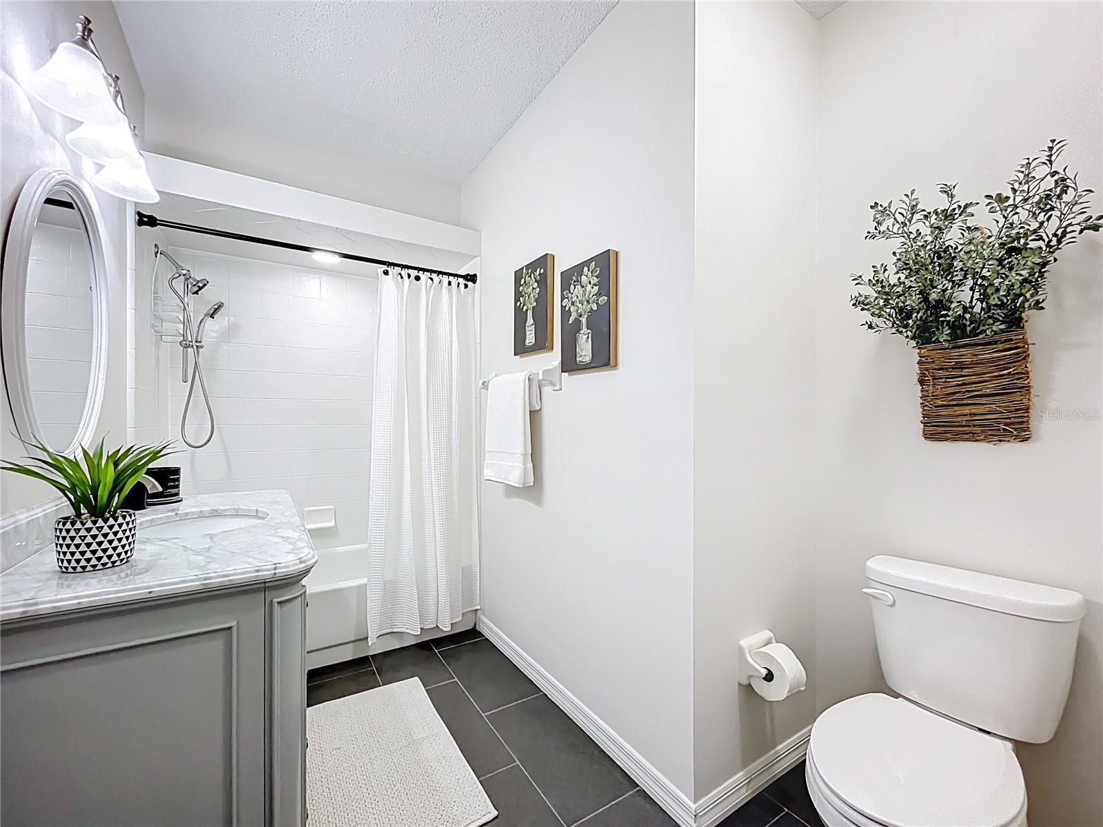 EUSTIS 44 GABLES - Residential