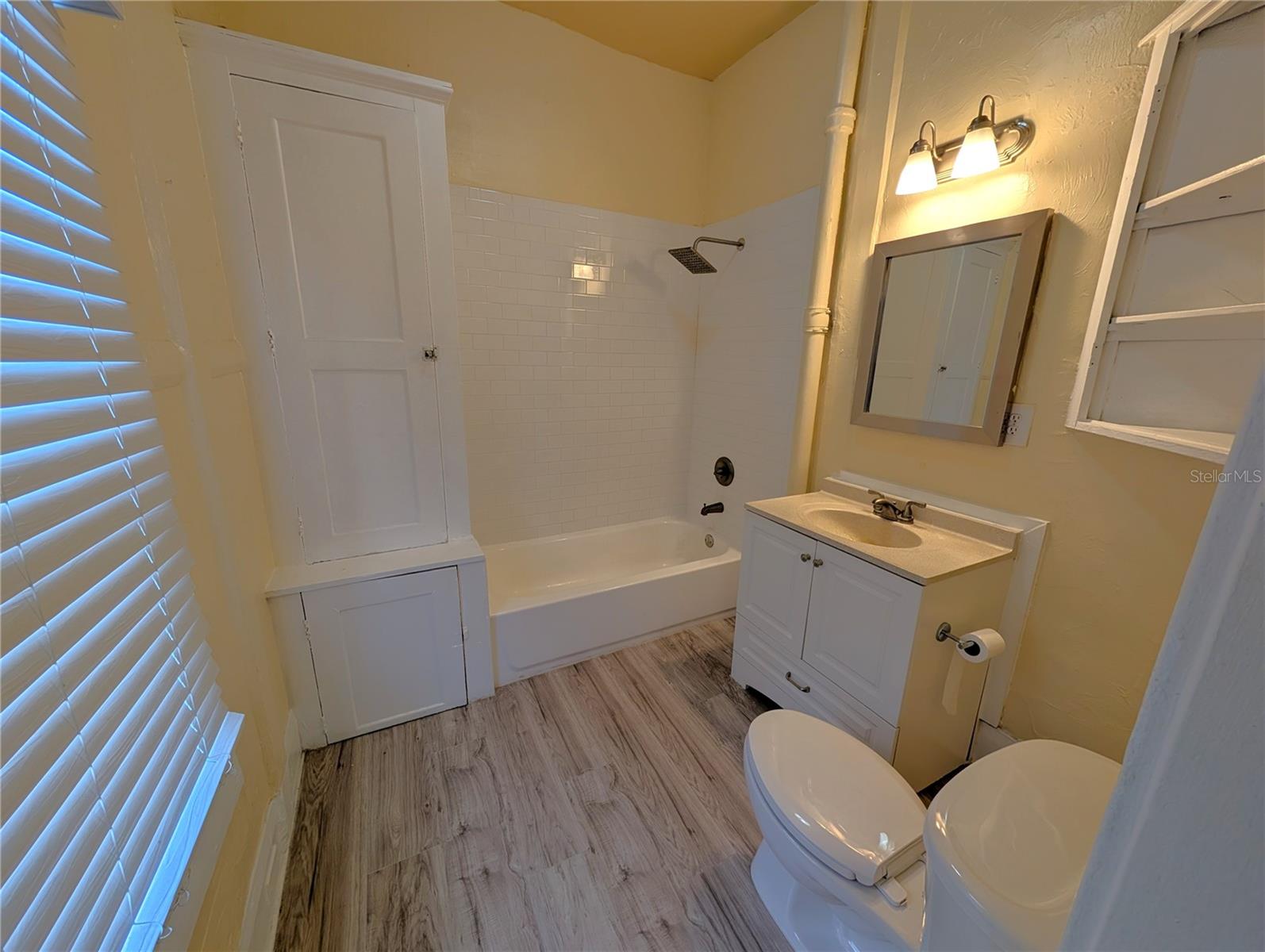 OSCAWANA - Residential Lease