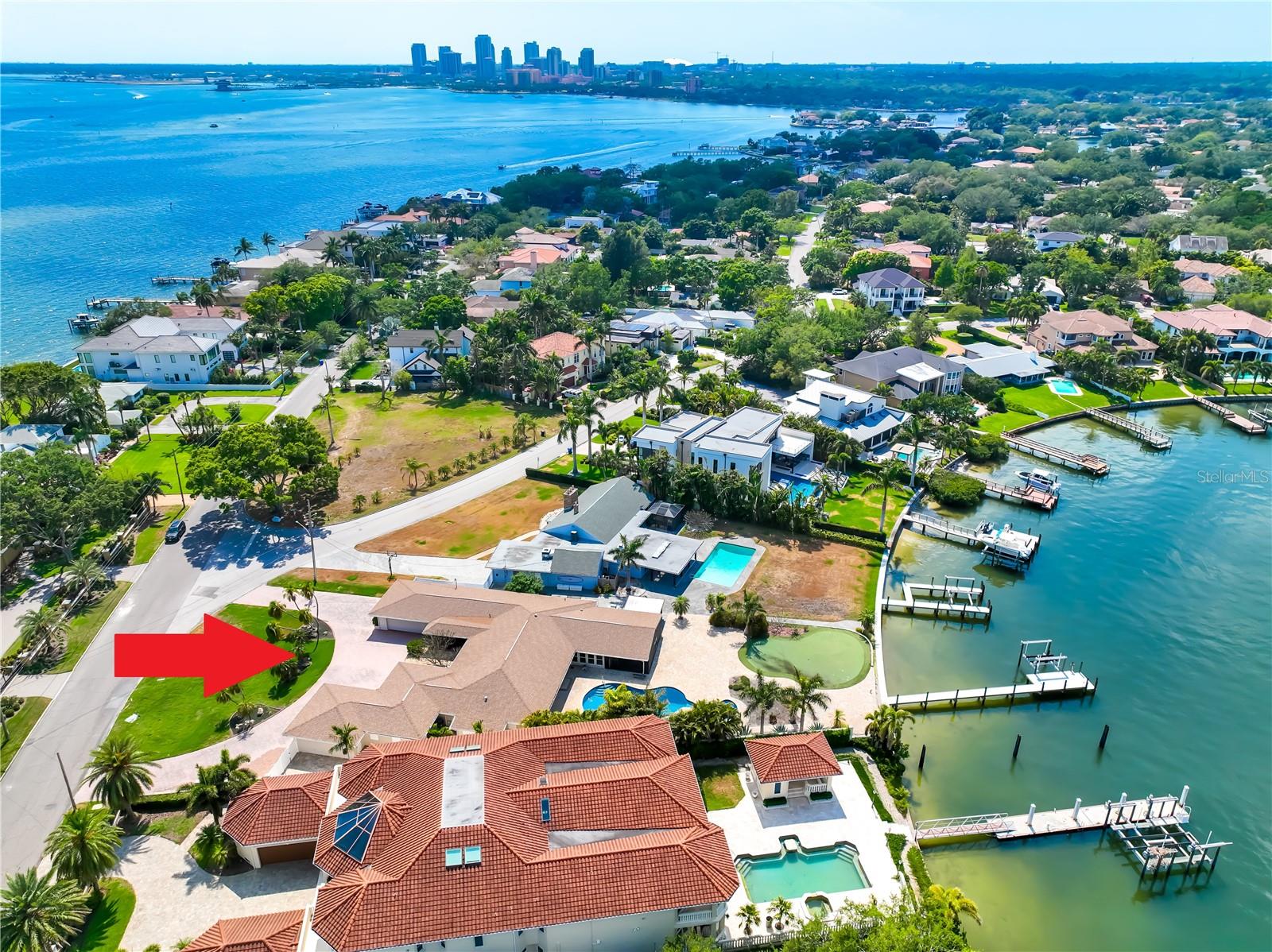 SNELL ISLE BRIGHTWATERS UNIT B - Residential