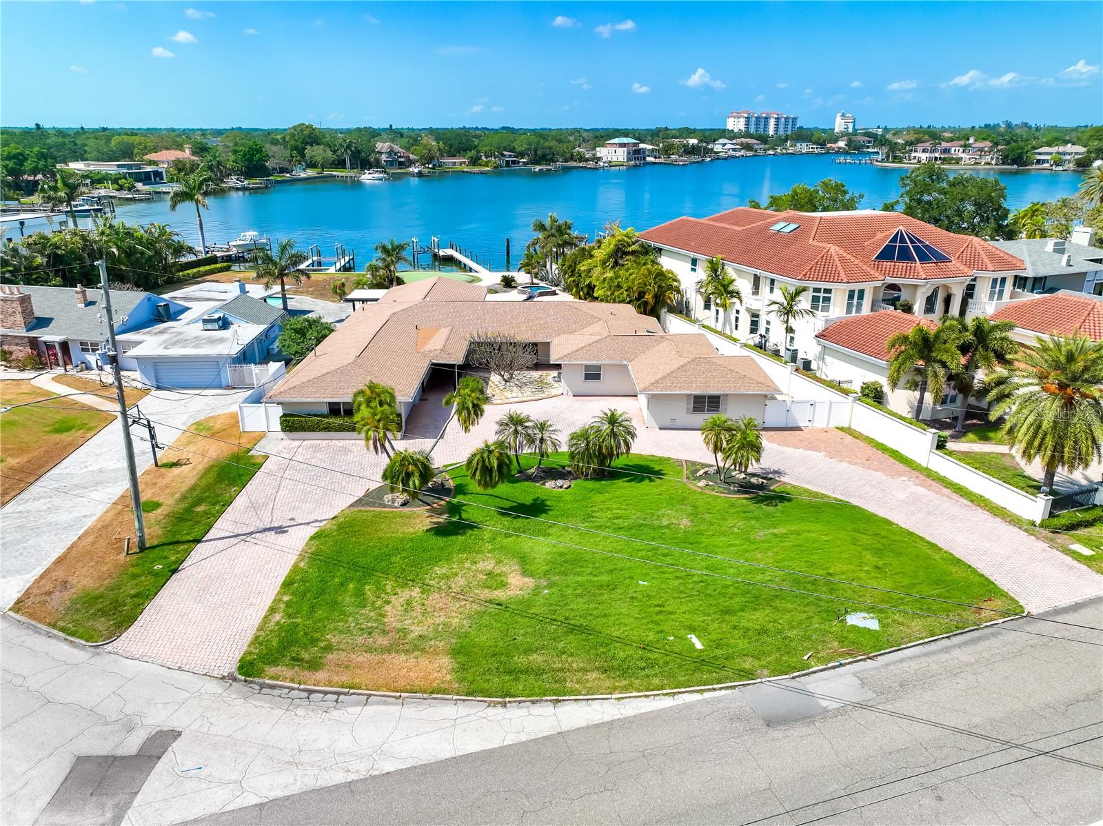 SNELL ISLE BRIGHTWATERS UNIT B - Residential