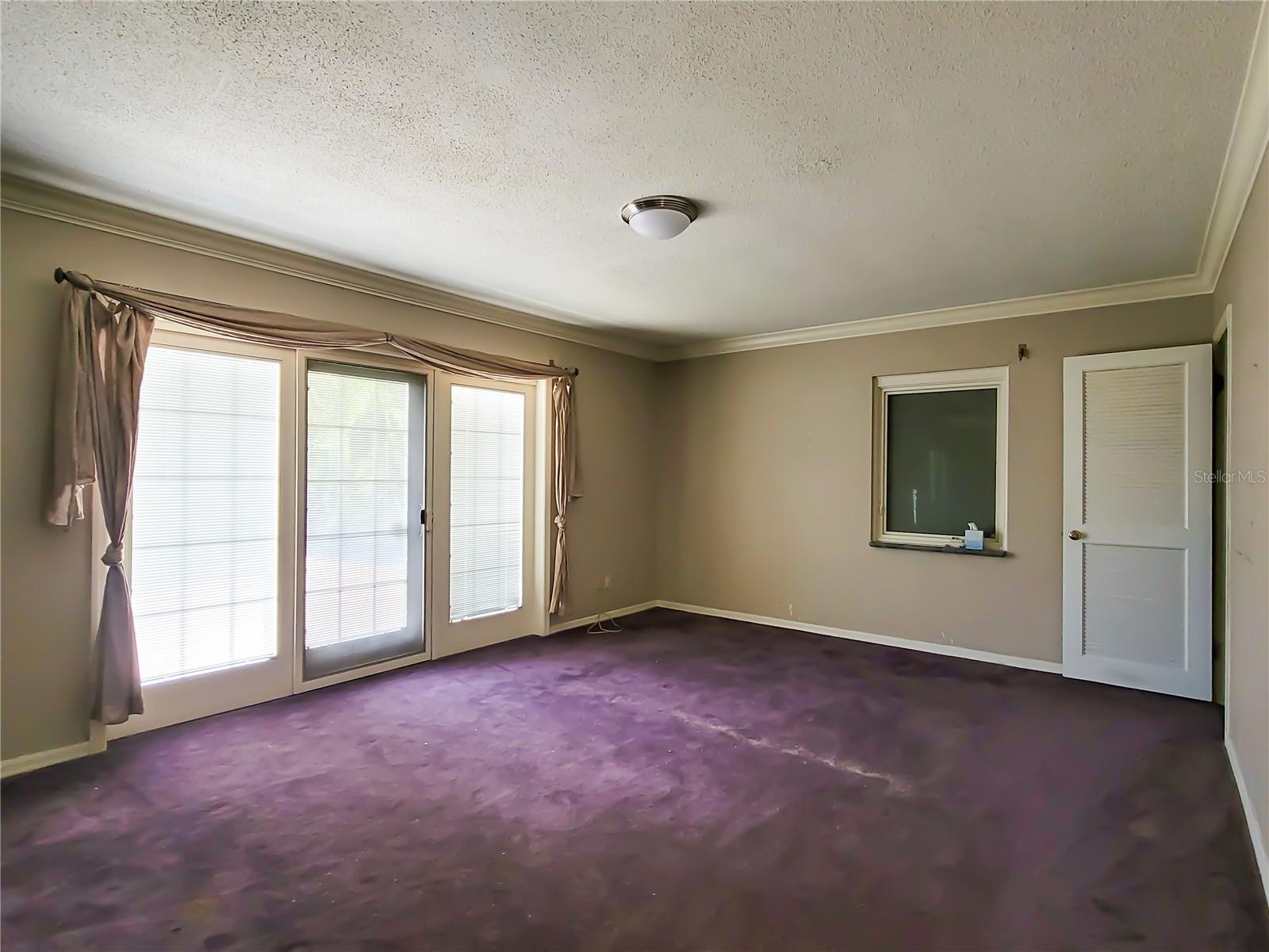 SNELL ISLE BRIGHTWATERS UNIT B - Residential