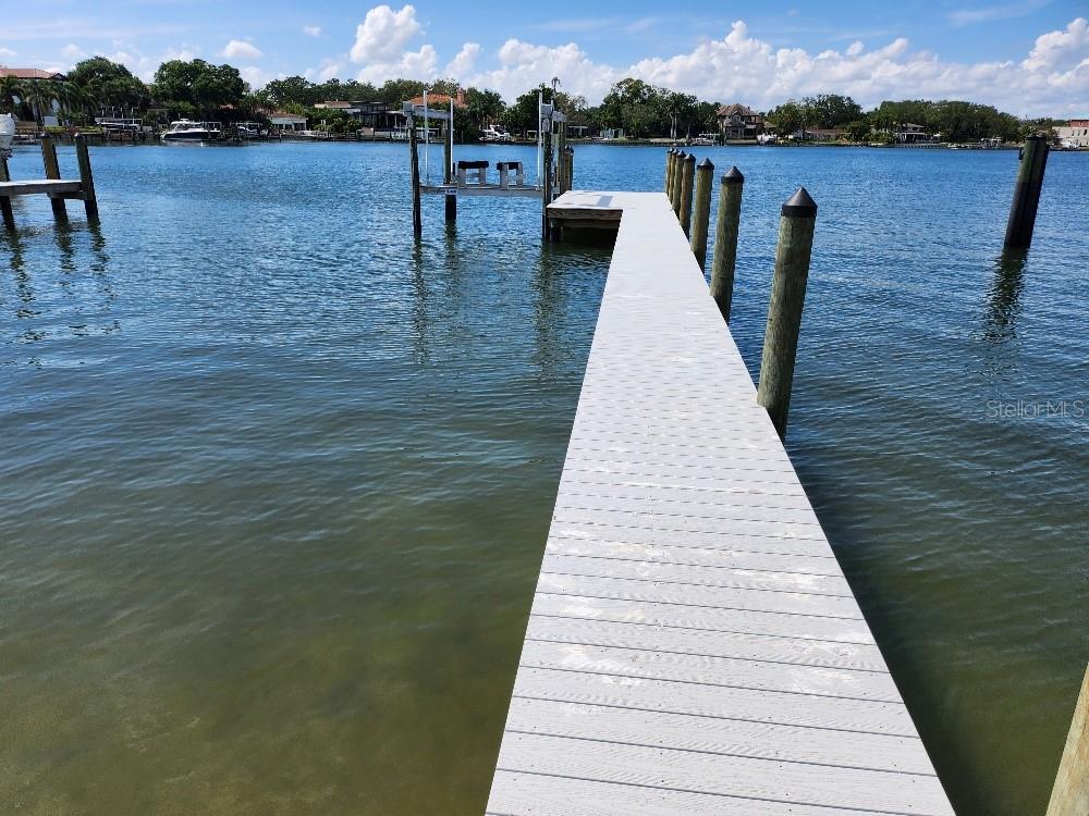 SNELL ISLE BRIGHTWATERS UNIT B - Residential