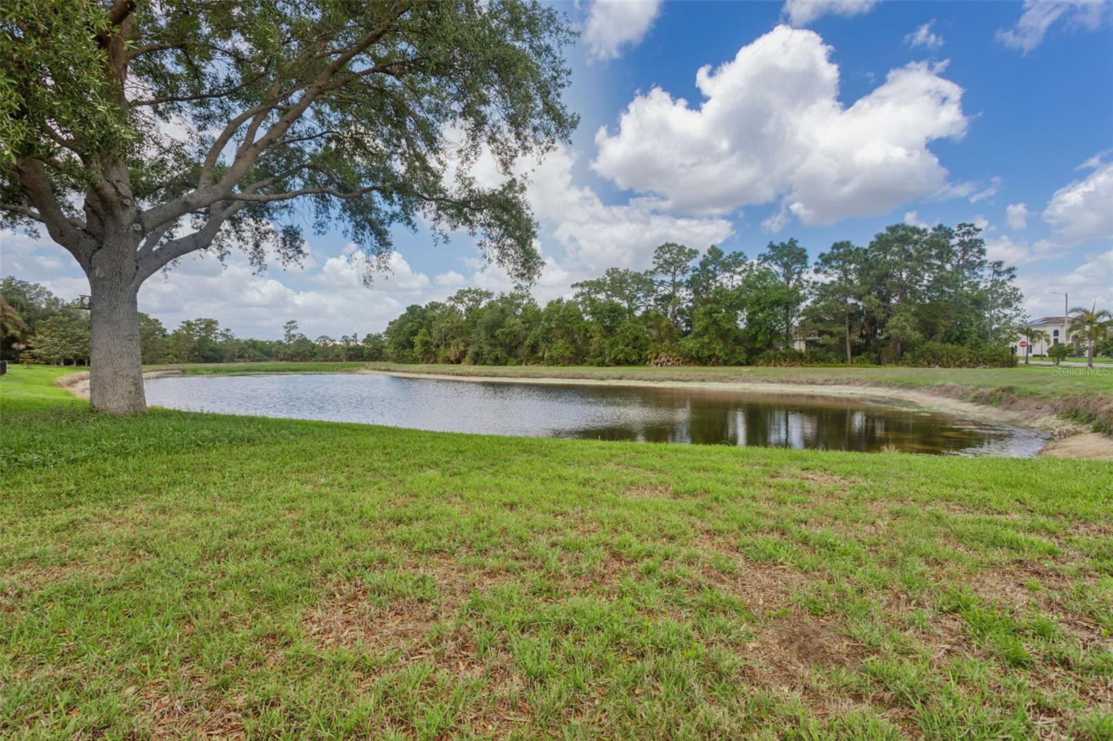 OAK CREEK - Residential