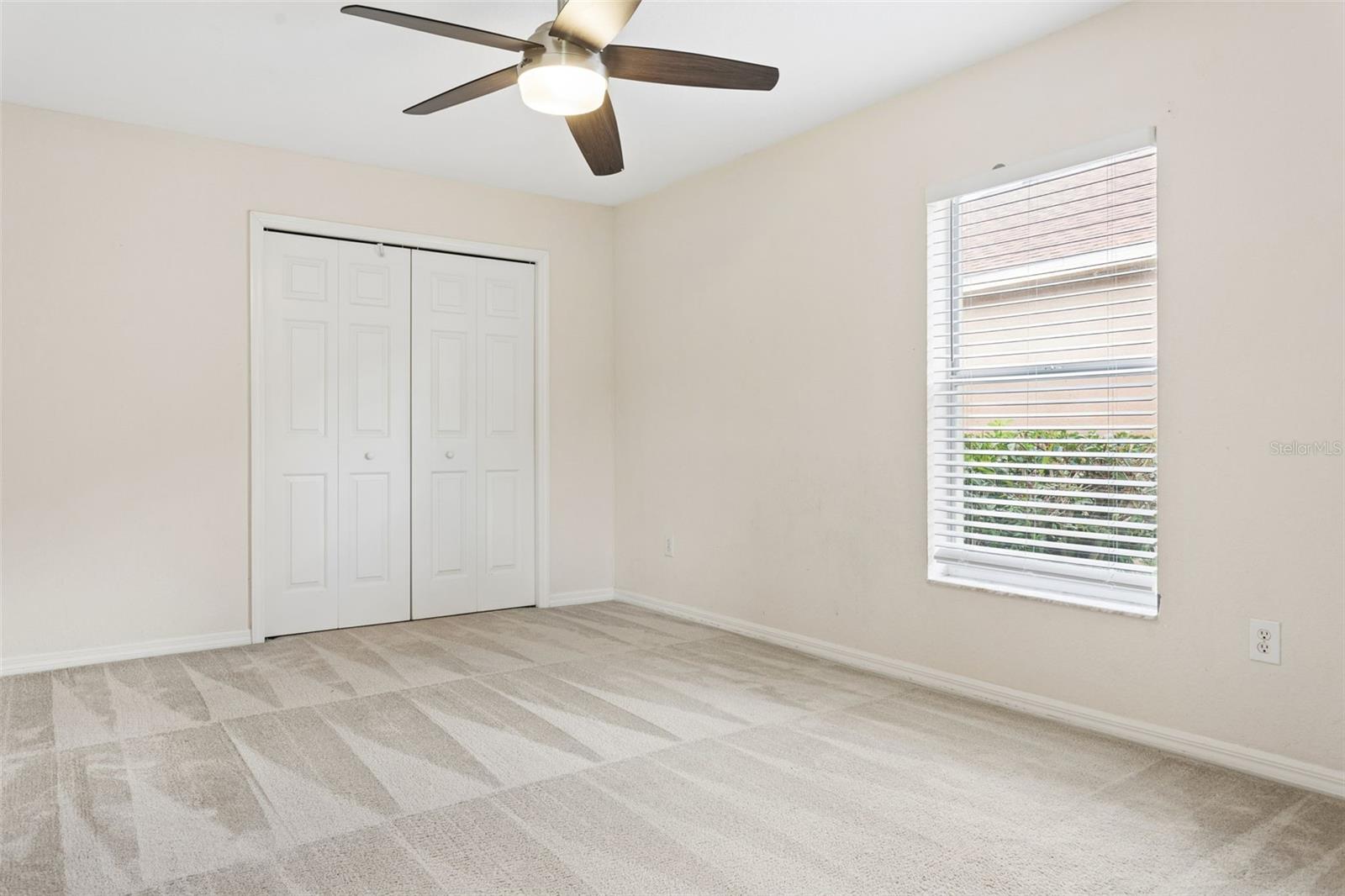 OAK CREEK - Residential