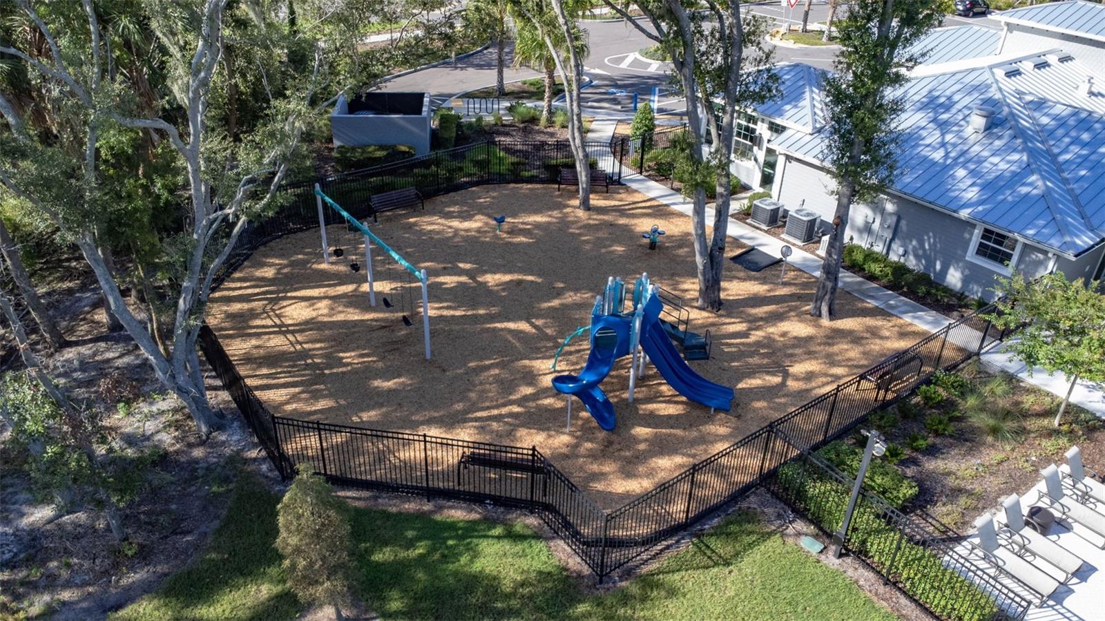 OAK CREEK - Residential